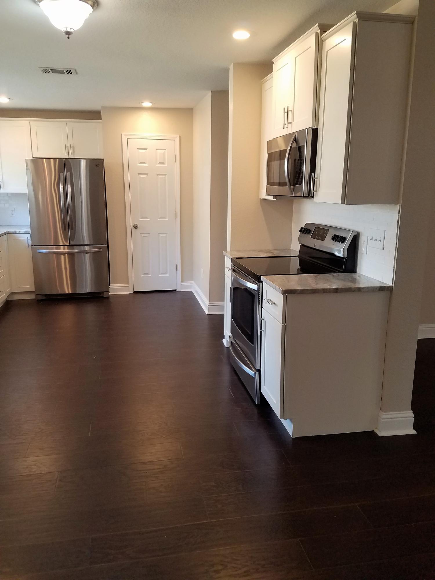 MARY ESTHER MANOR - Residential