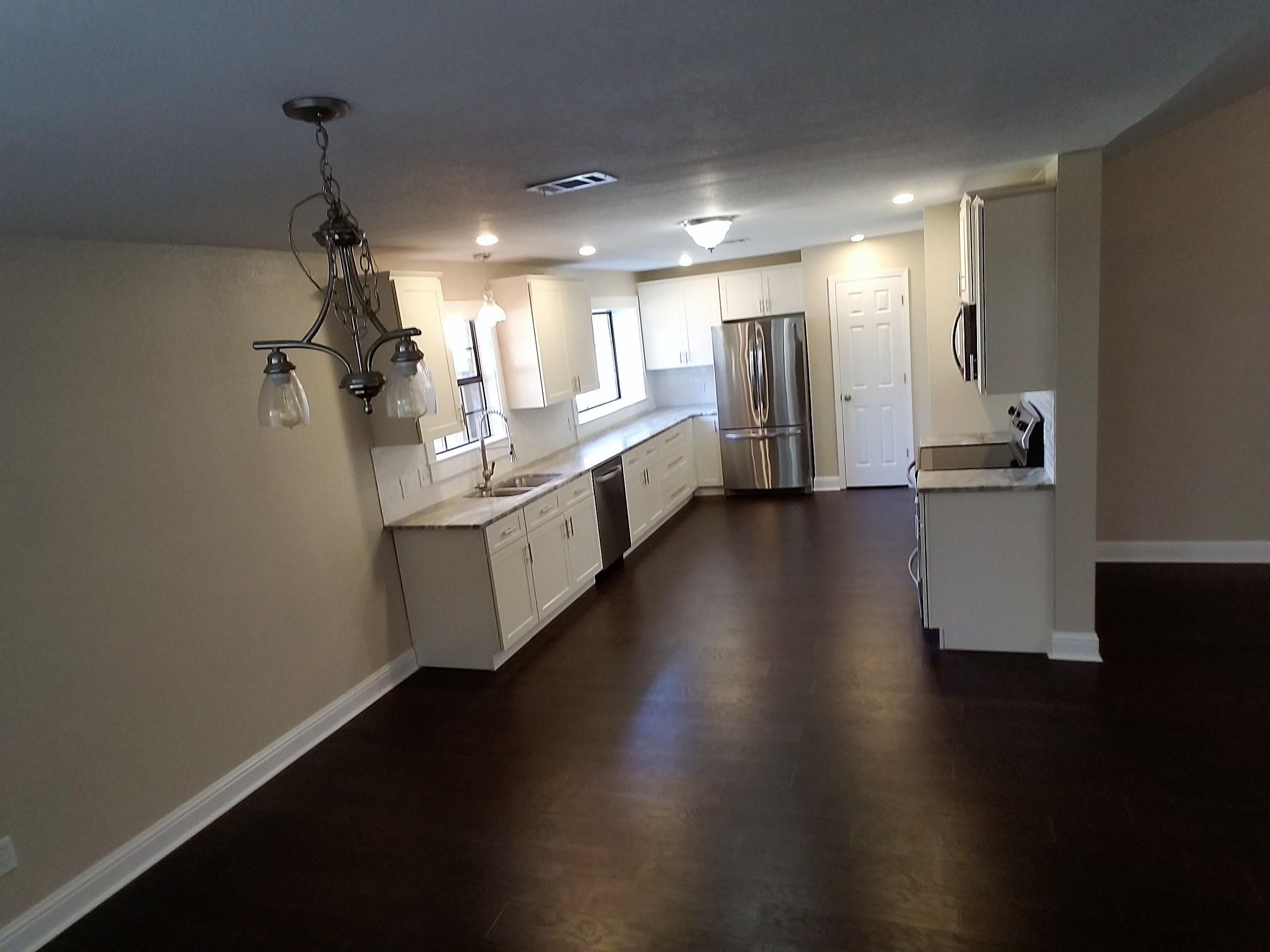 MARY ESTHER MANOR - Residential