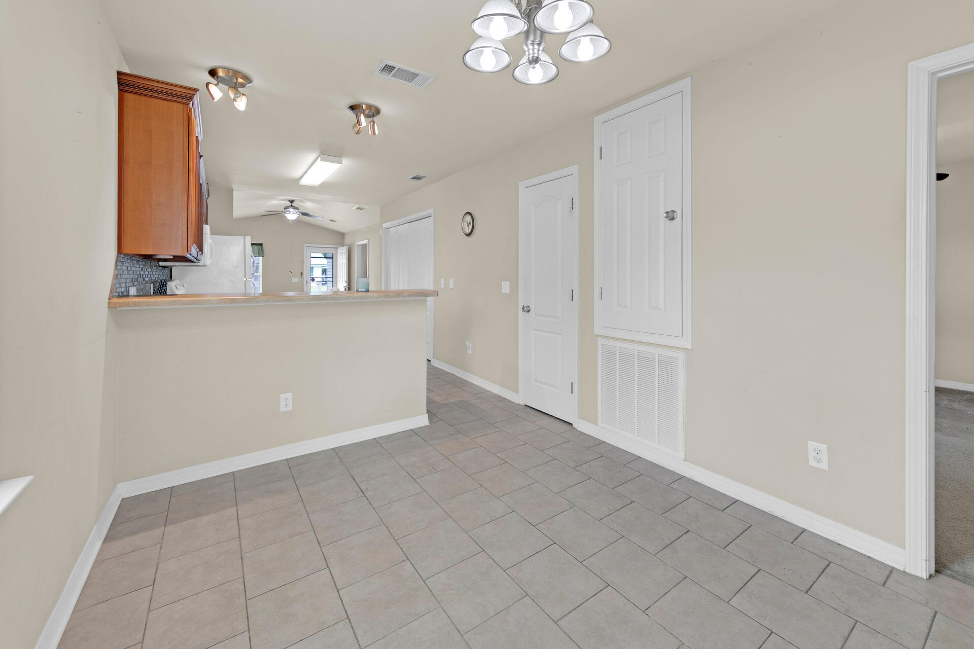 TOWN OF DEFUNIAK SPRINGS - Residential