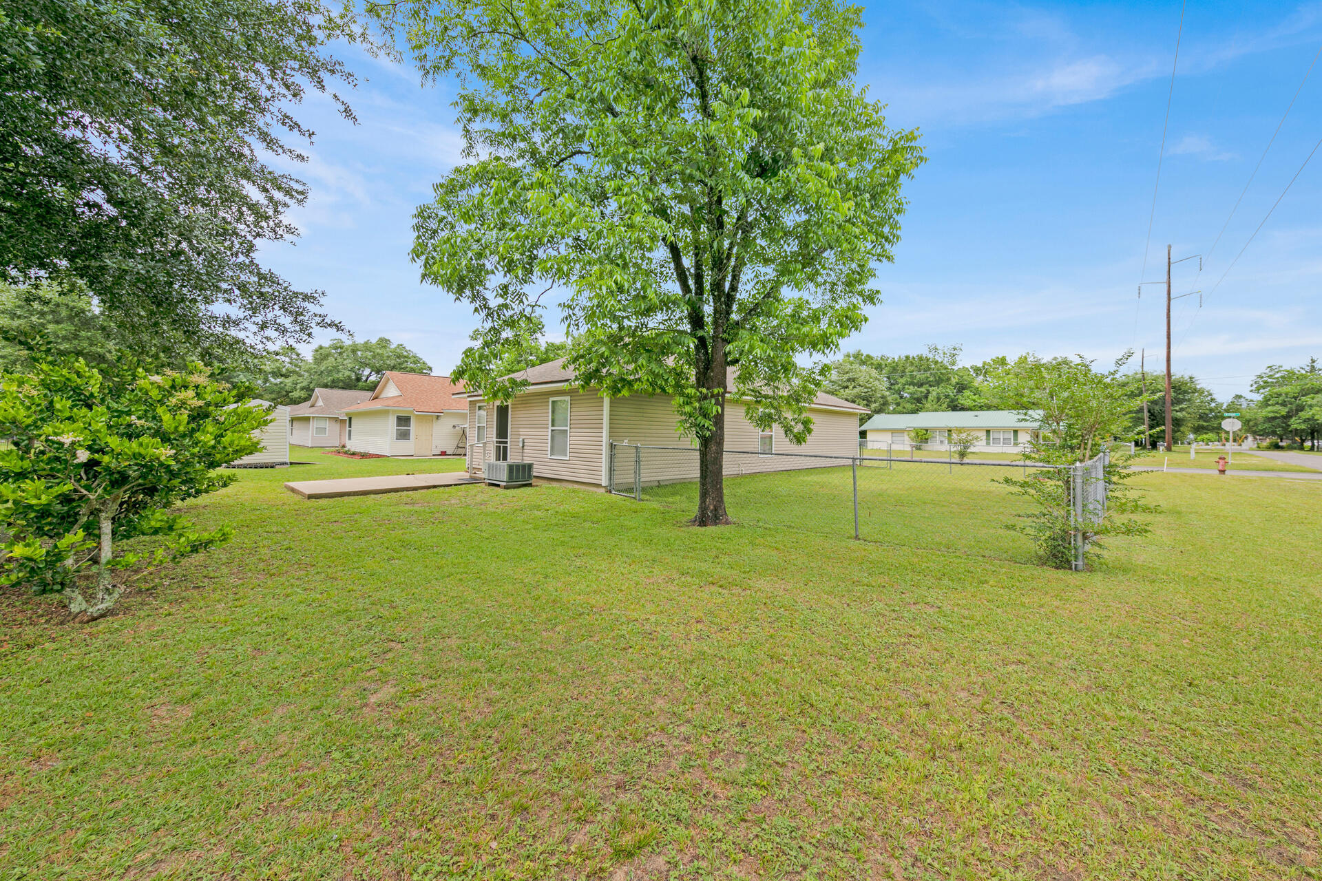 TOWN OF DEFUNIAK SPRINGS - Residential