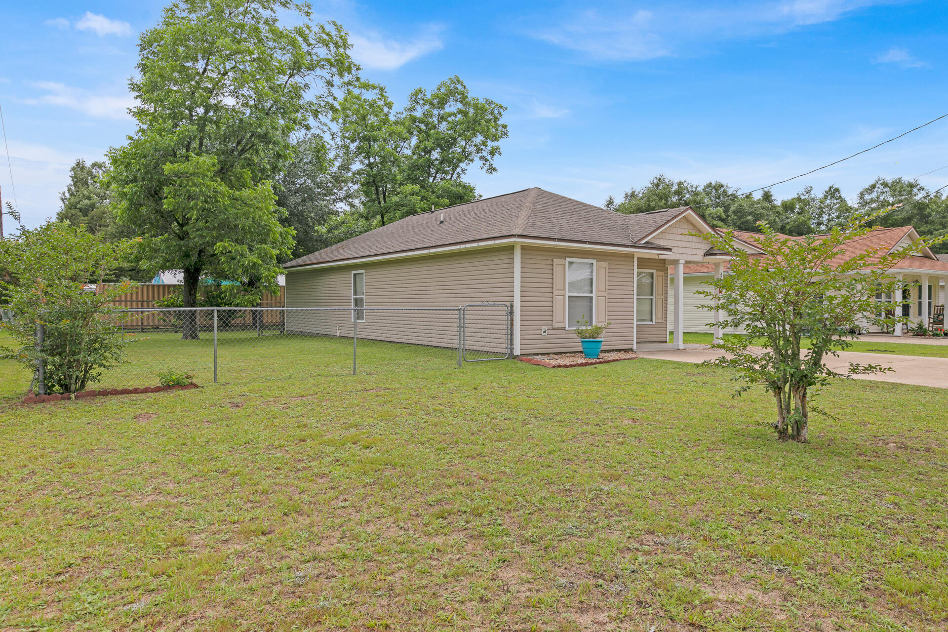 TOWN OF DEFUNIAK SPRINGS - Residential