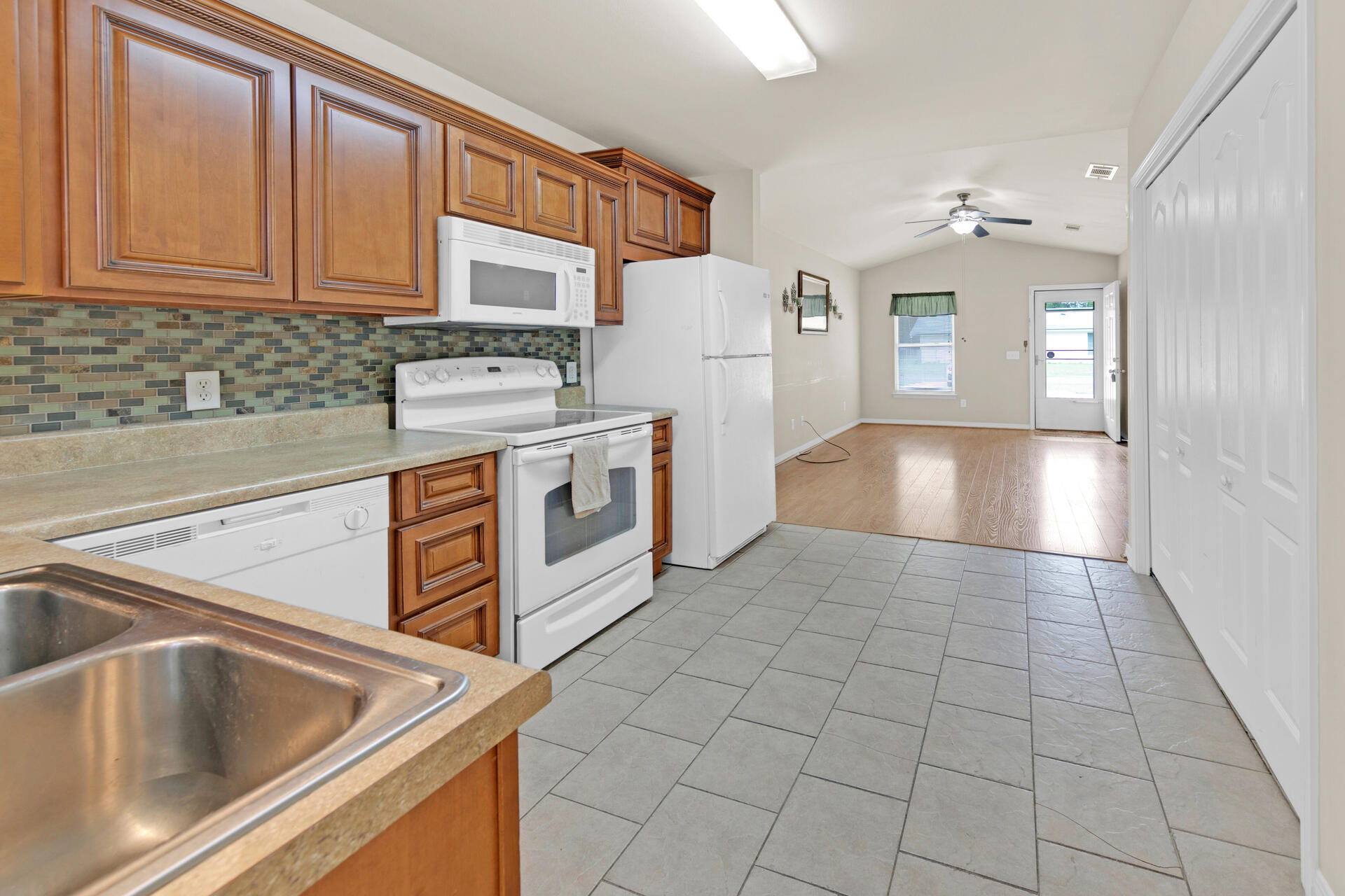 TOWN OF DEFUNIAK SPRINGS - Residential