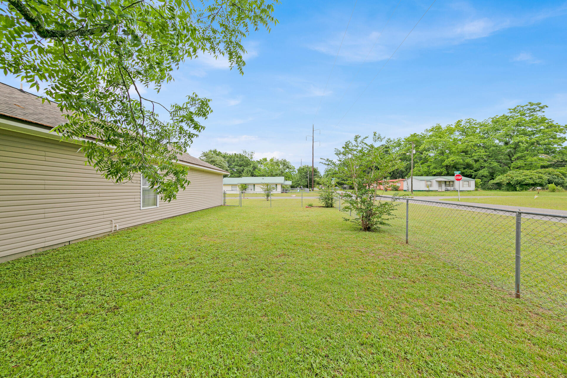 TOWN OF DEFUNIAK SPRINGS - Residential