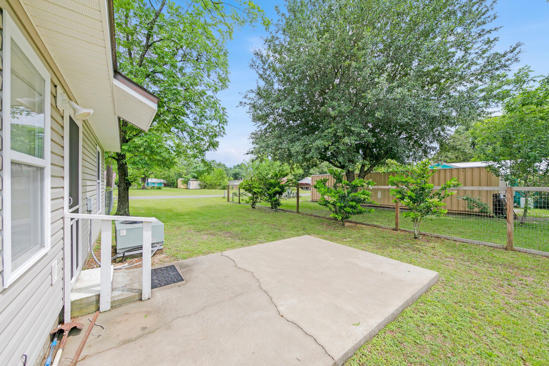 TOWN OF DEFUNIAK SPRINGS - Residential