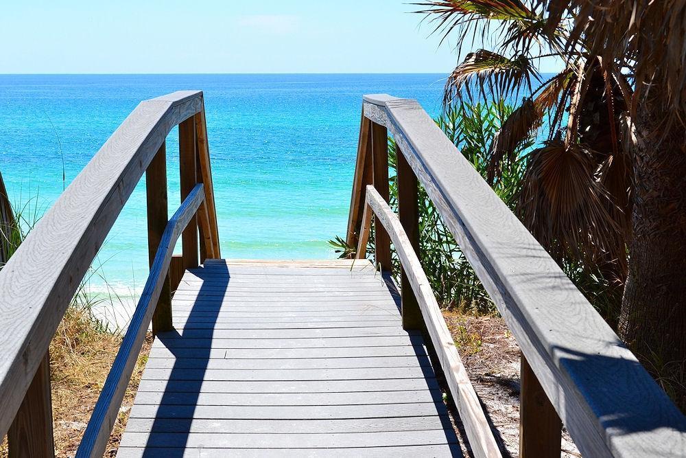 GULF PLACE RESIDENCES - Residential