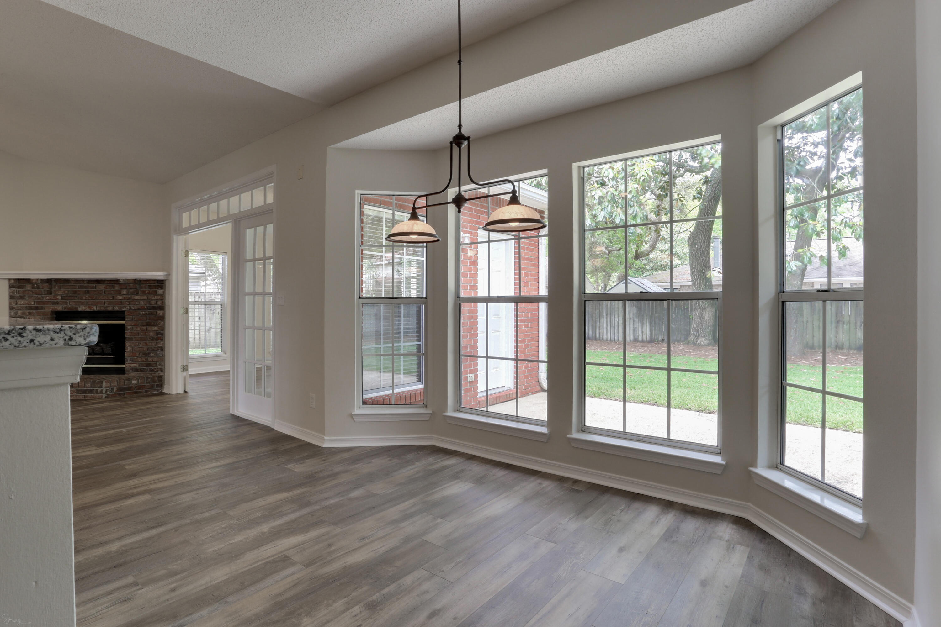 MOSSY OAKS - Residential