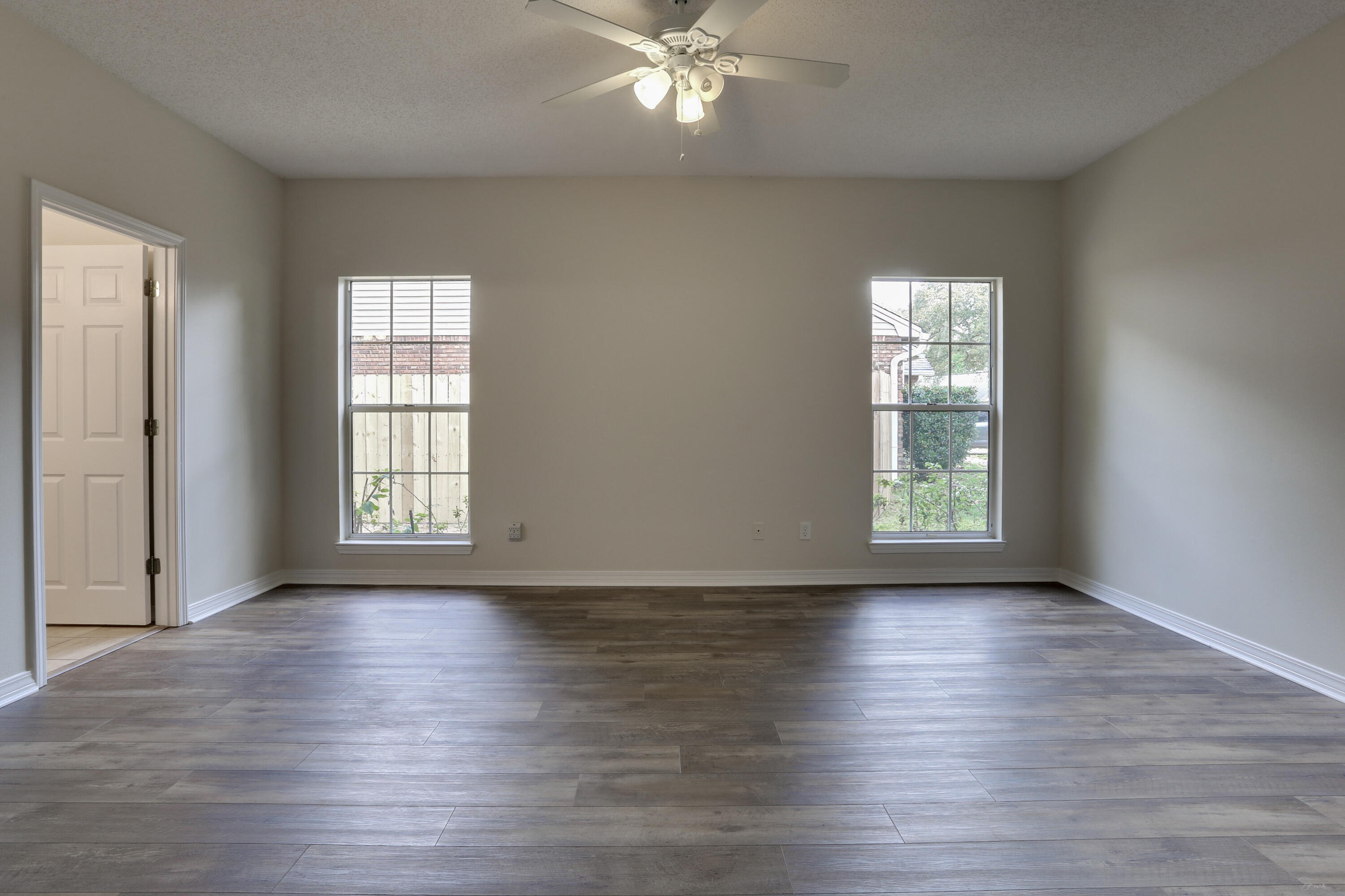 MOSSY OAKS - Residential