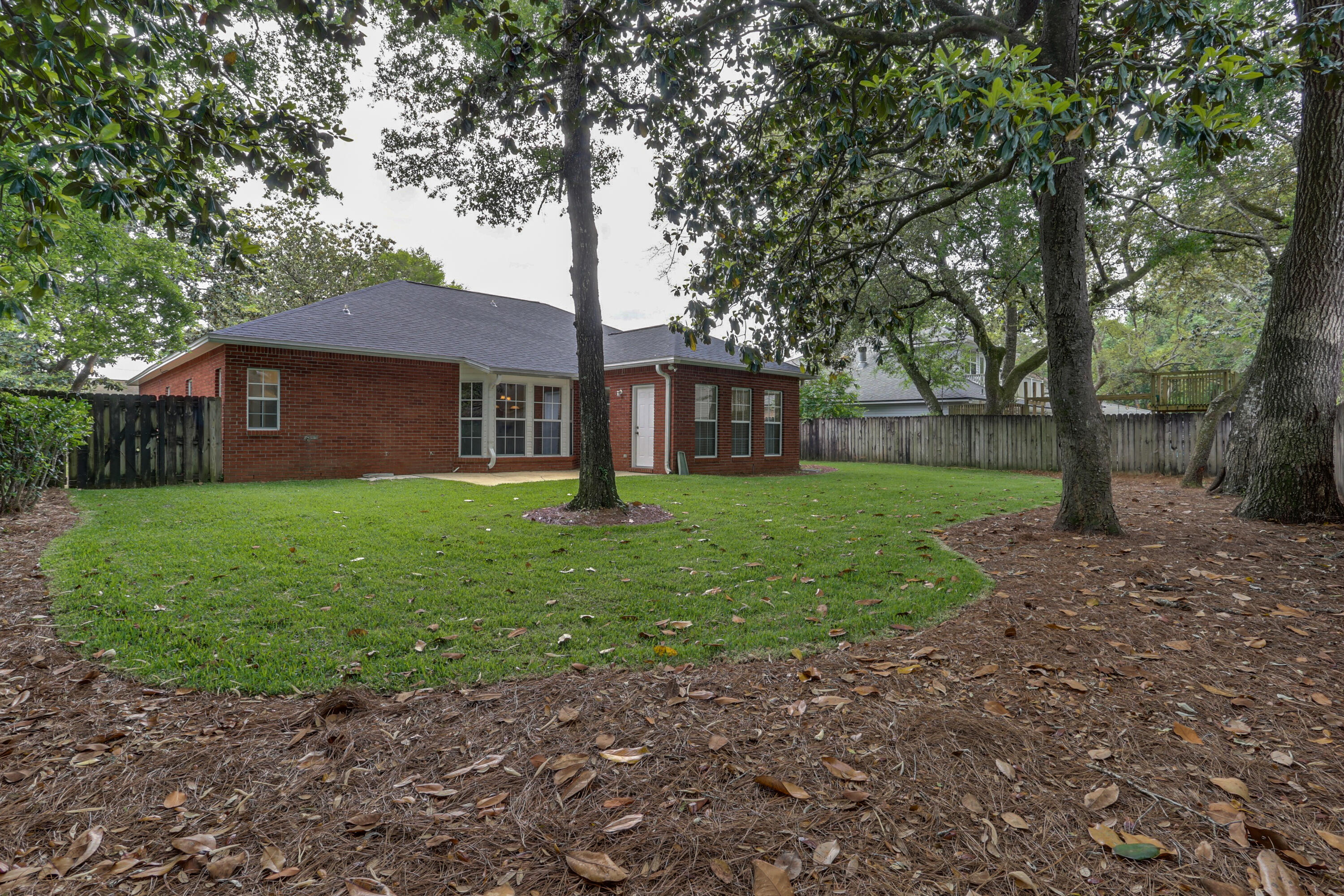 MOSSY OAKS - Residential