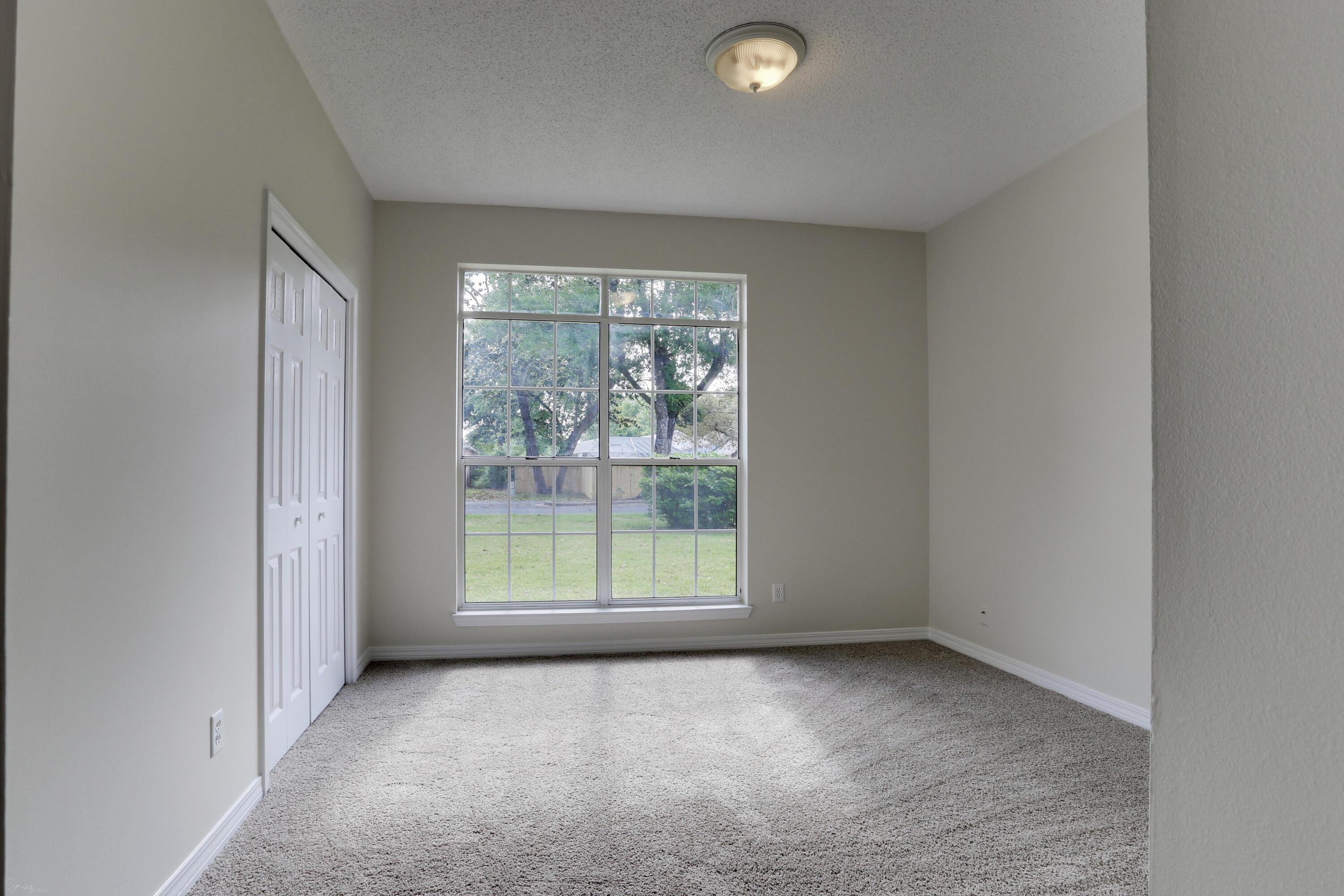 MOSSY OAKS - Residential