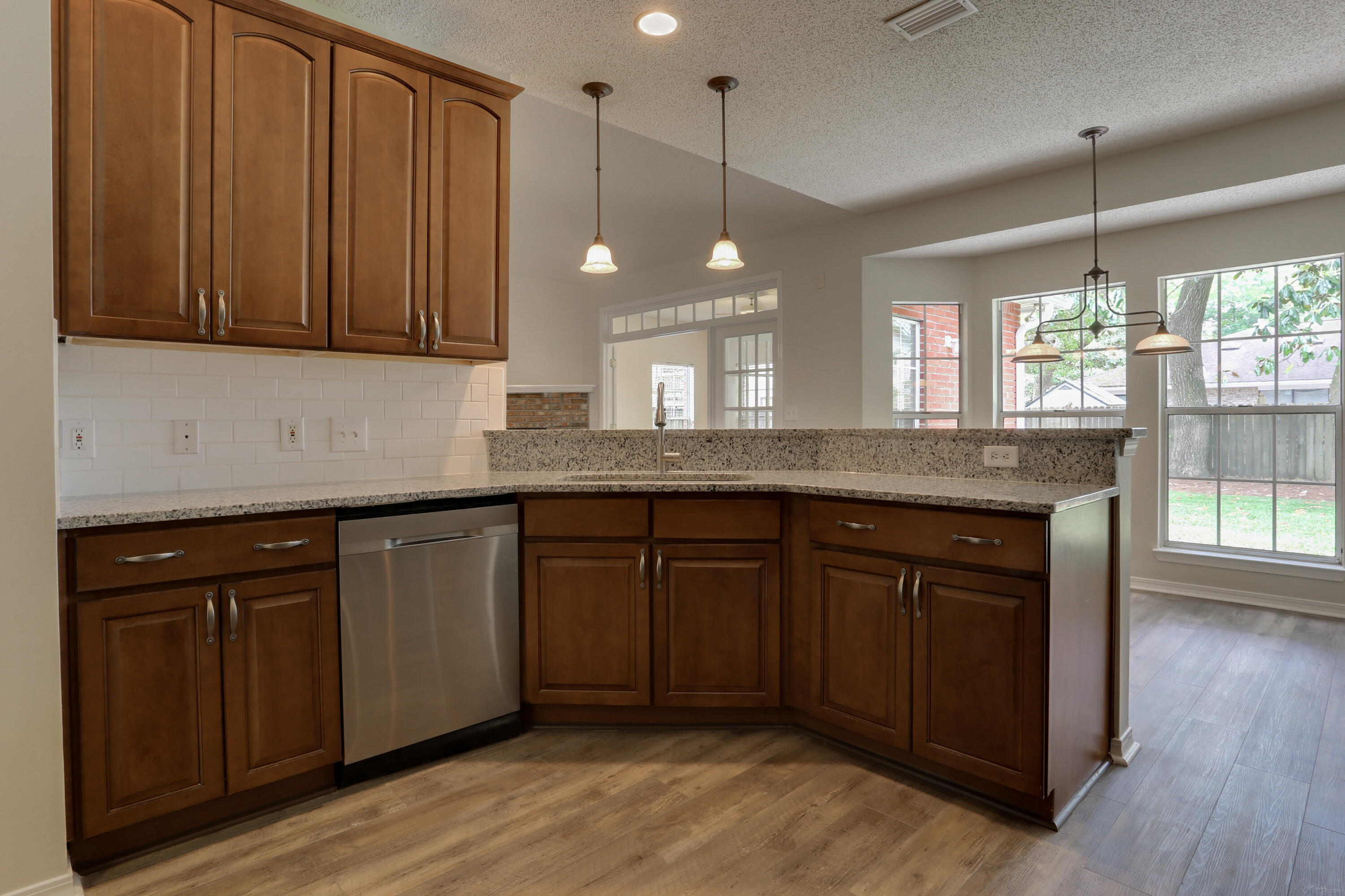 MOSSY OAKS - Residential