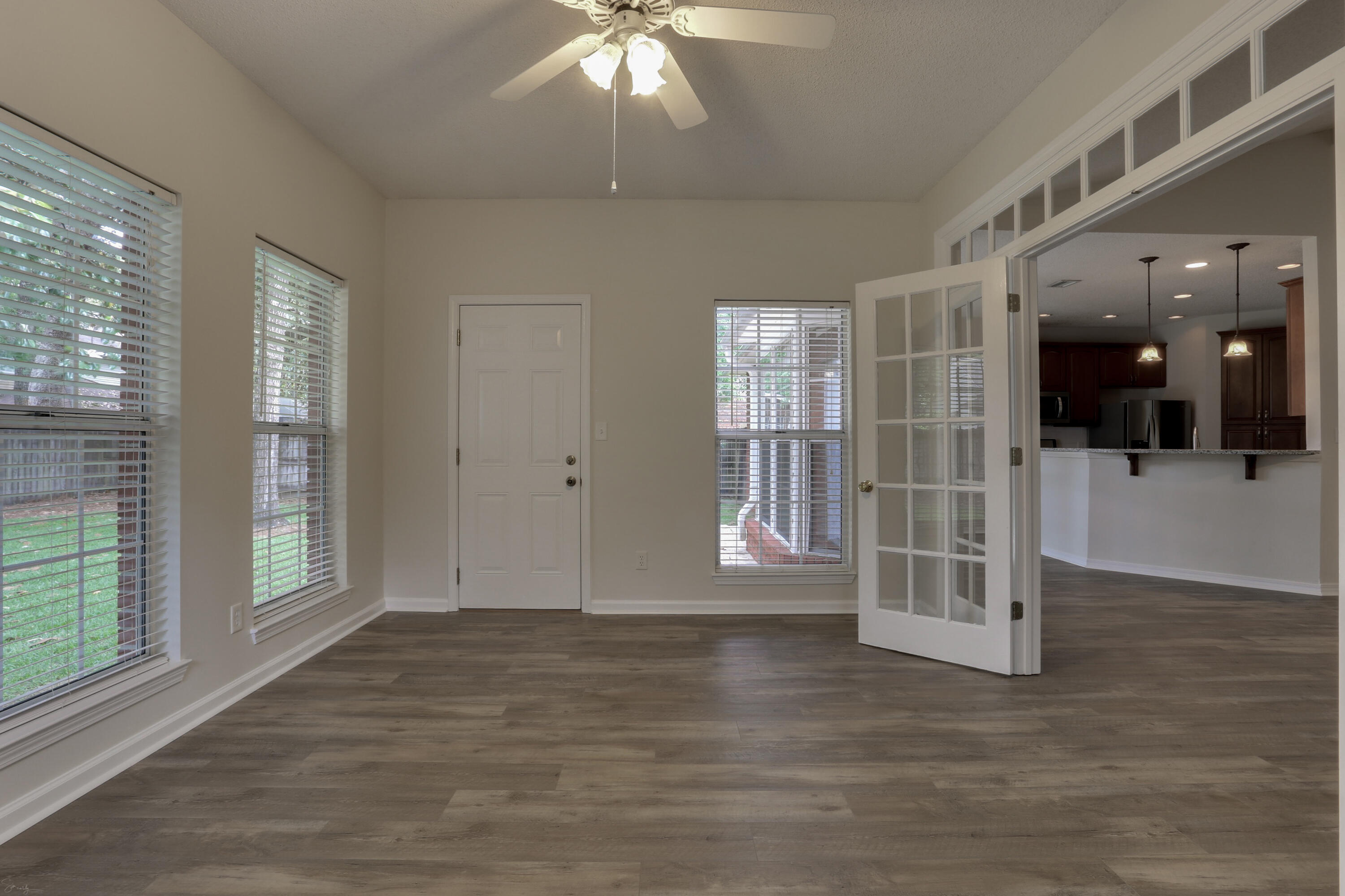 MOSSY OAKS - Residential