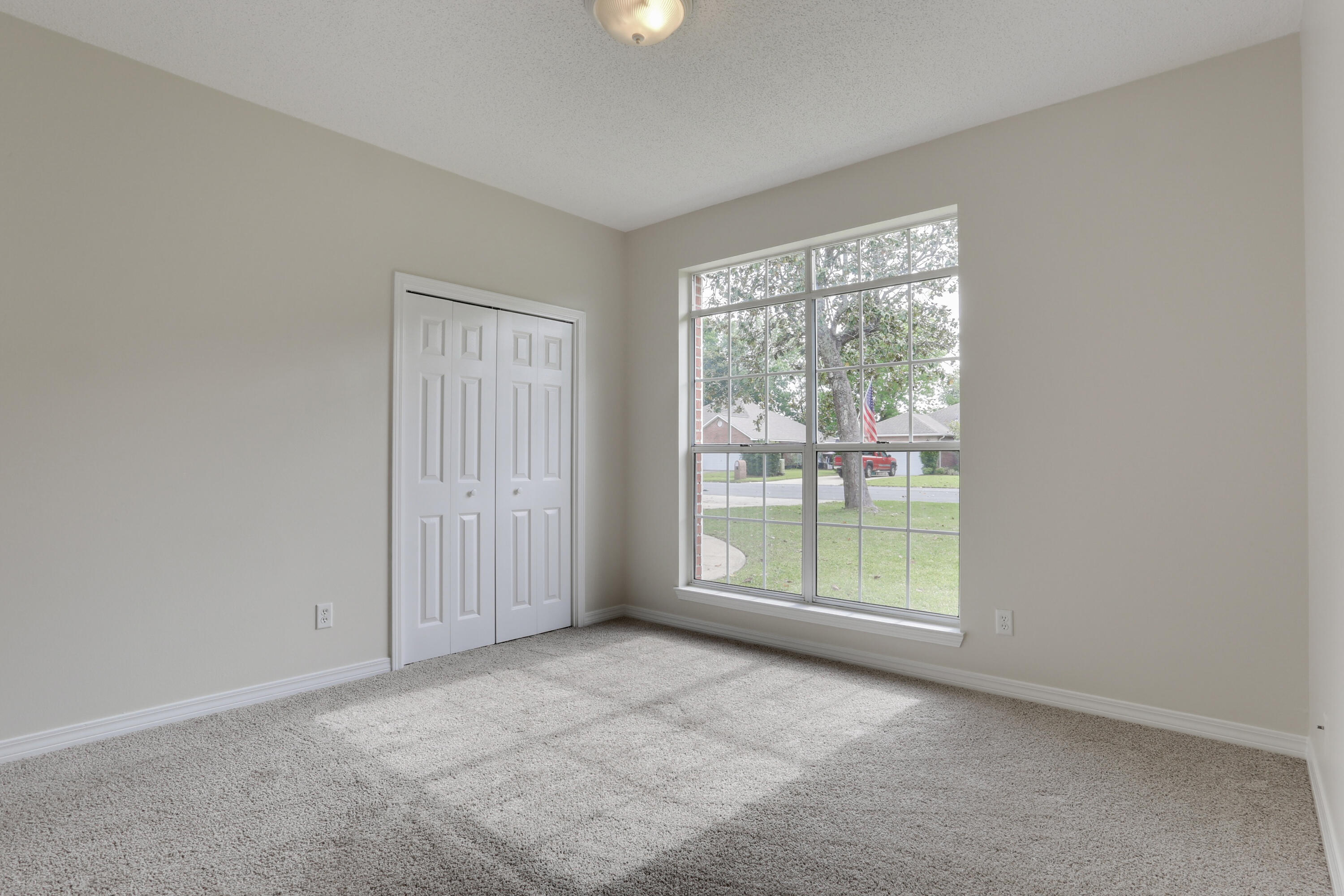 MOSSY OAKS - Residential