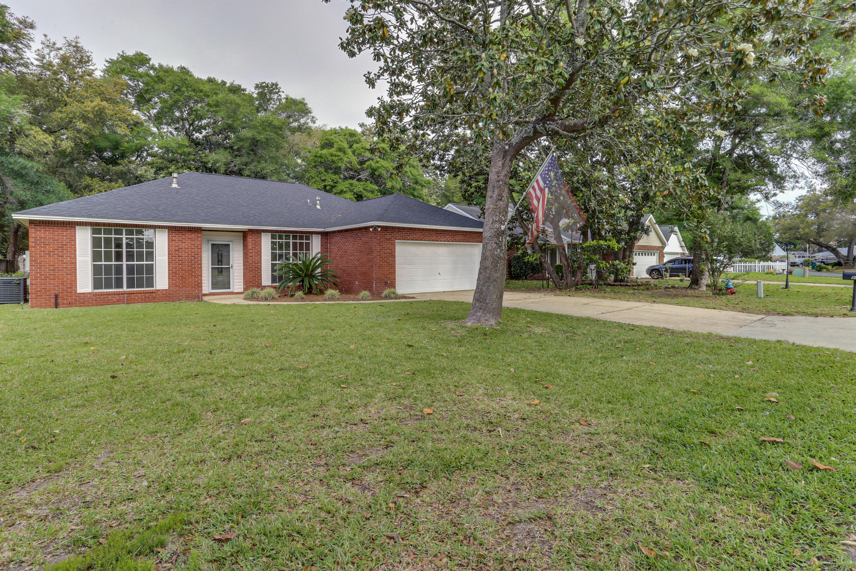 MOSSY OAKS - Residential