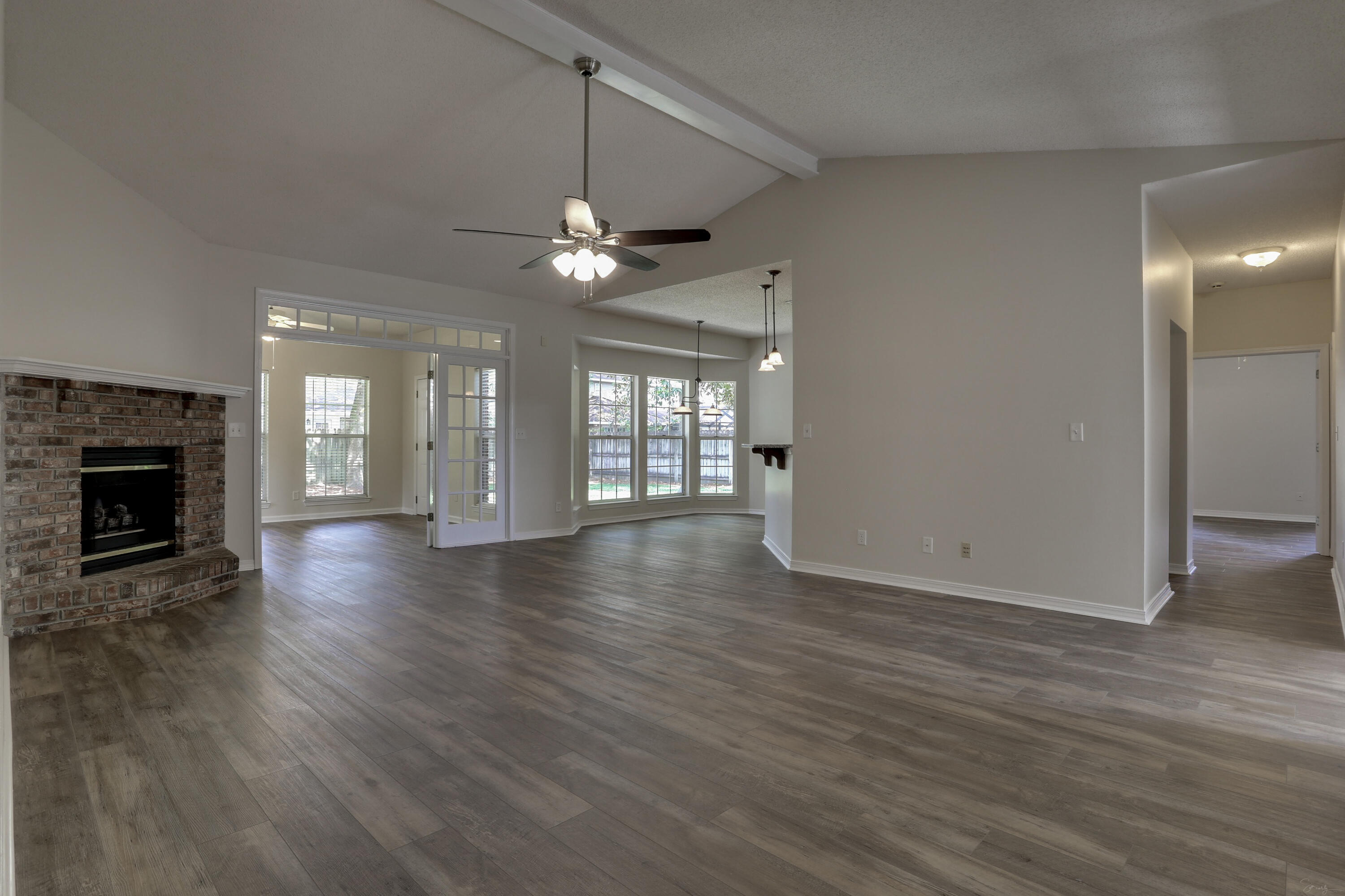 MOSSY OAKS - Residential