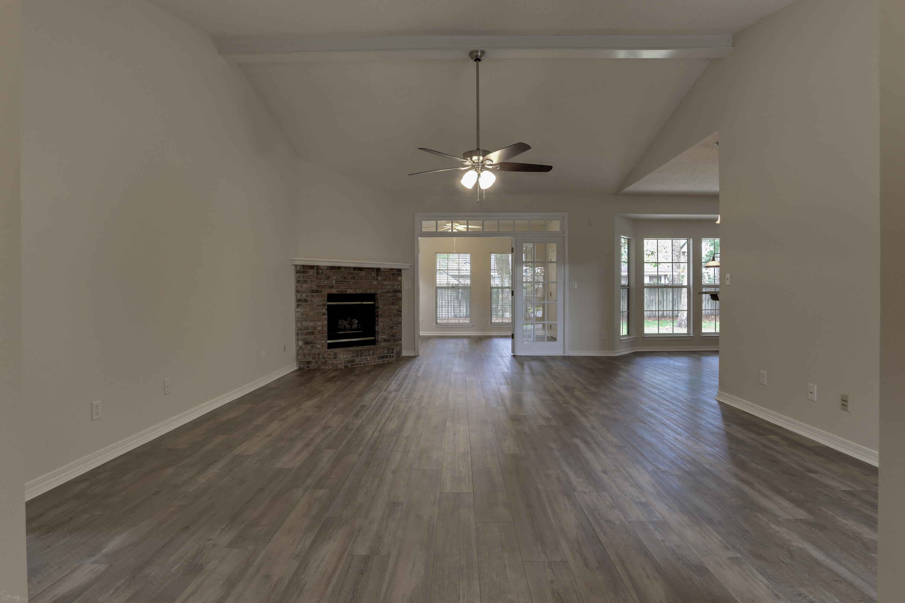 MOSSY OAKS - Residential