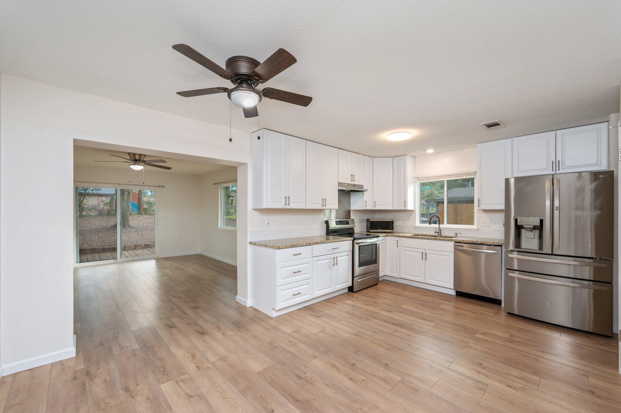 PINECREST HILLS - Residential Lease