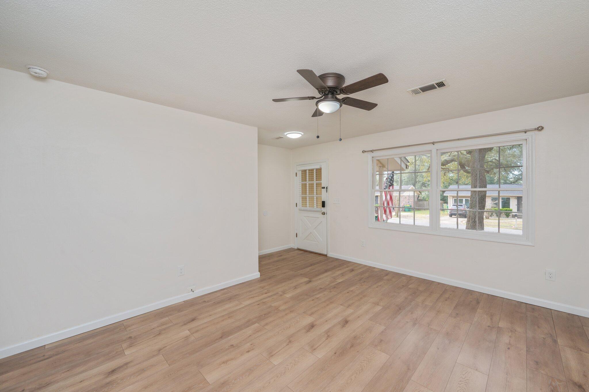 PINECREST HILLS - Residential Lease