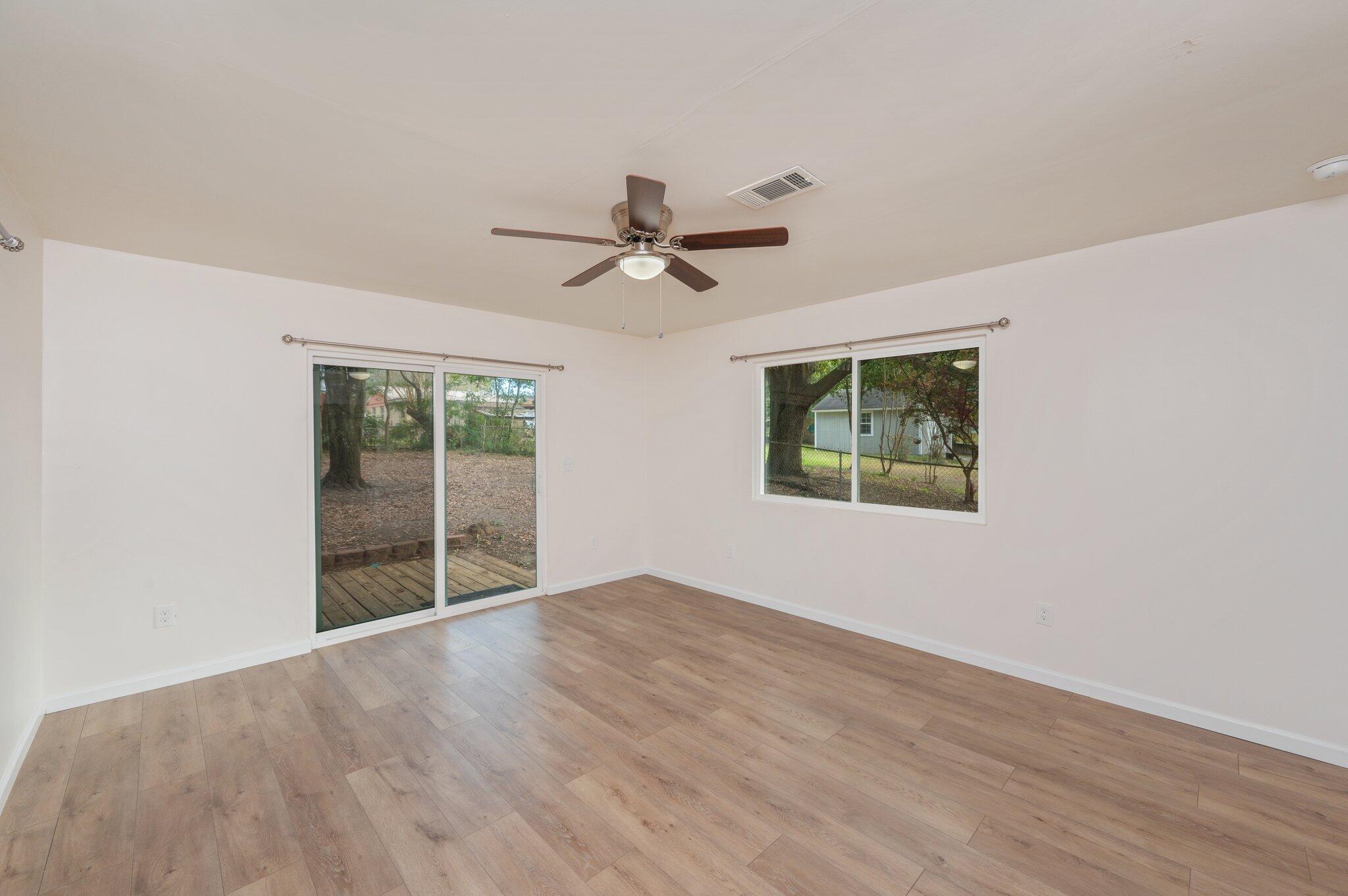 PINECREST HILLS - Residential Lease