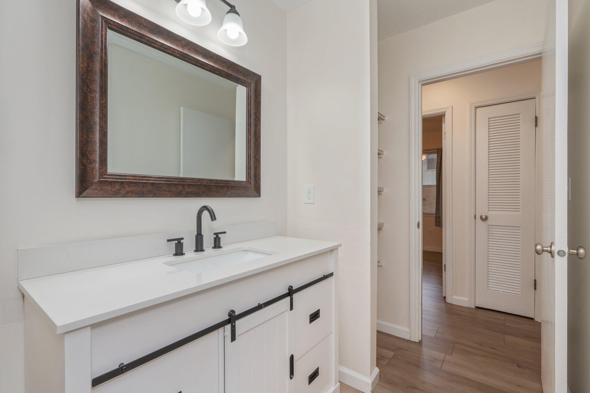 PINECREST HILLS - Residential Lease