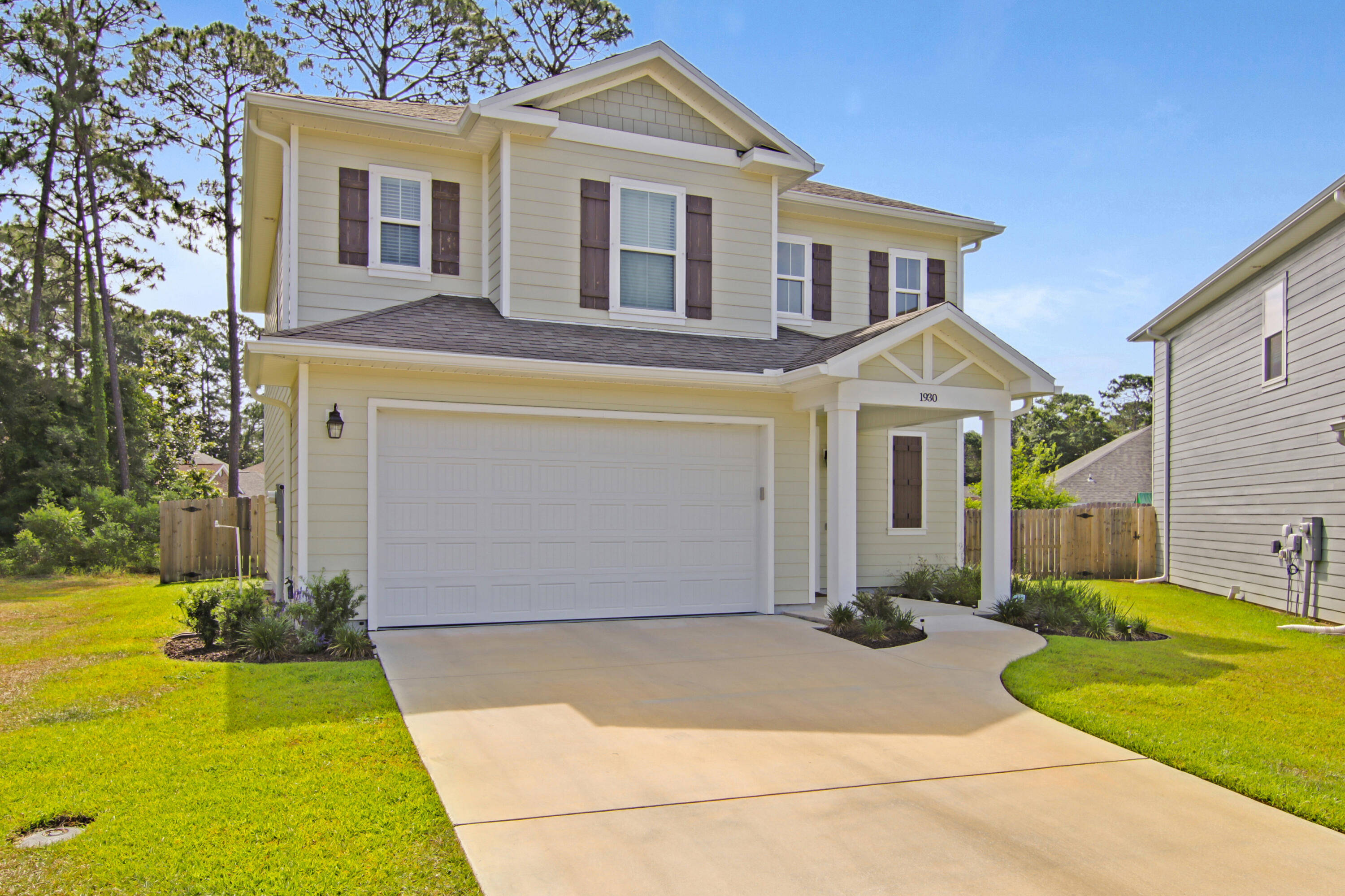 GOLF VILLAS AT BLUEWATER BAY - Residential
