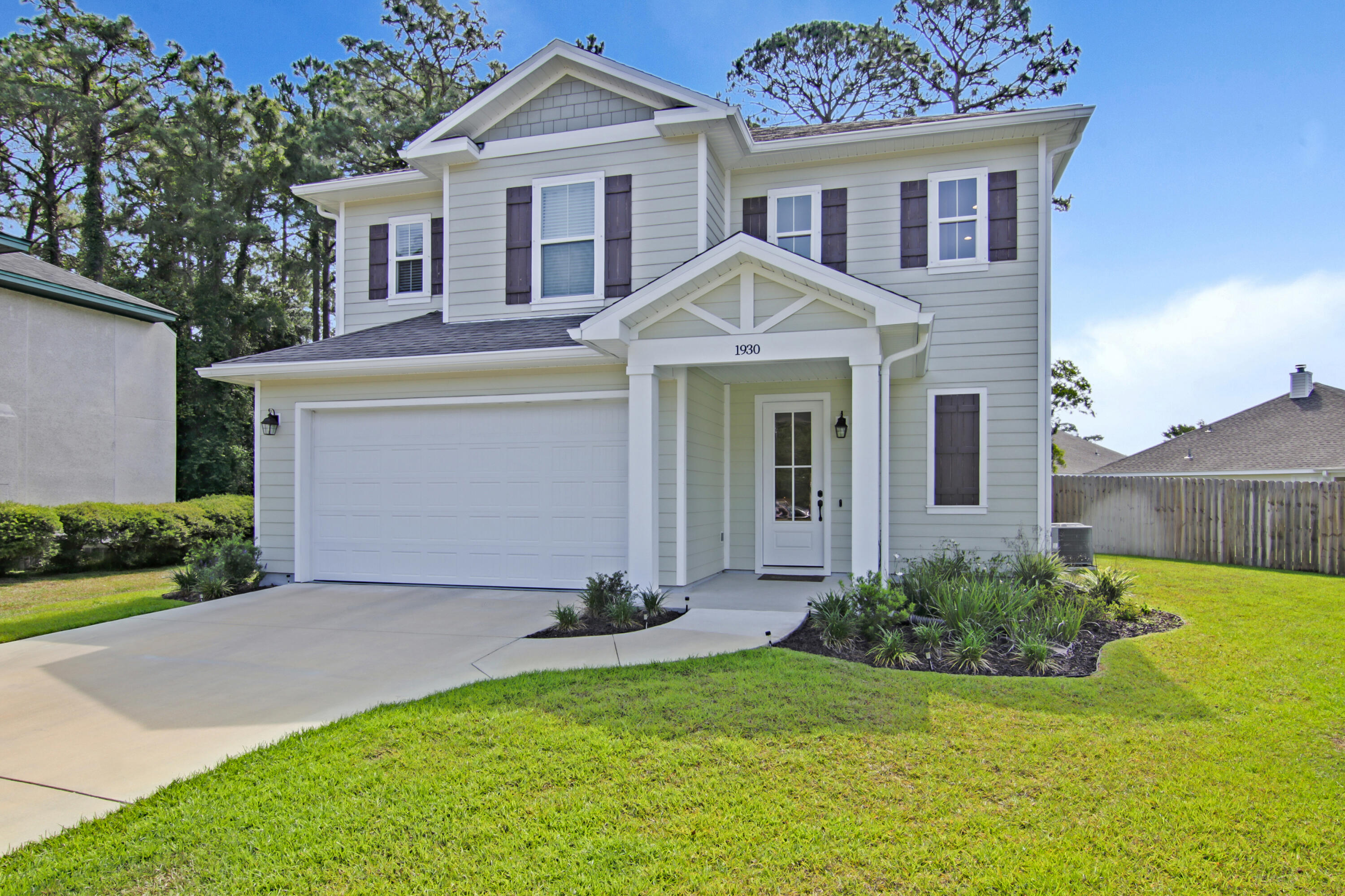 GOLF VILLAS AT BLUEWATER BAY - Residential