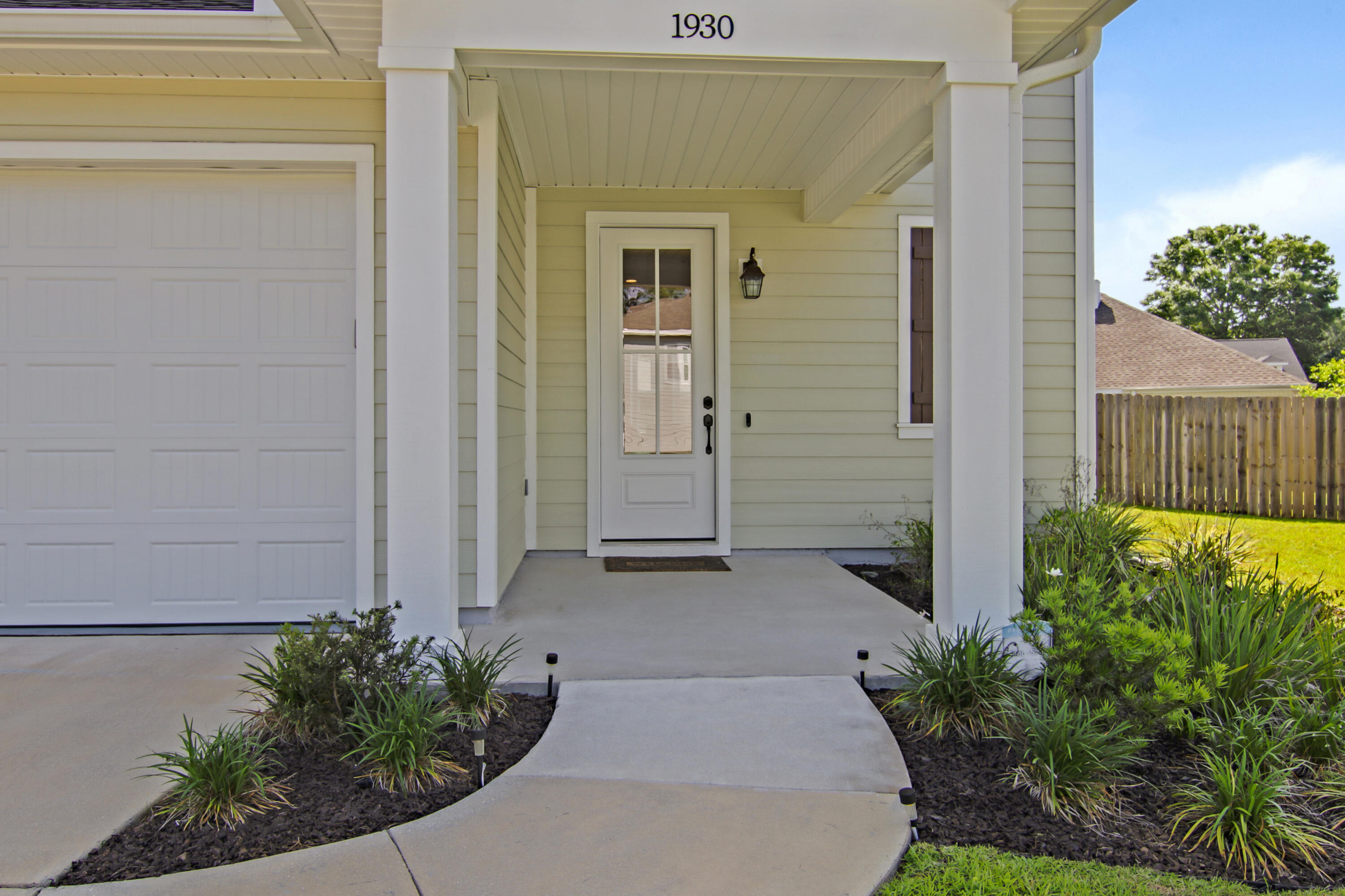 GOLF VILLAS AT BLUEWATER BAY - Residential