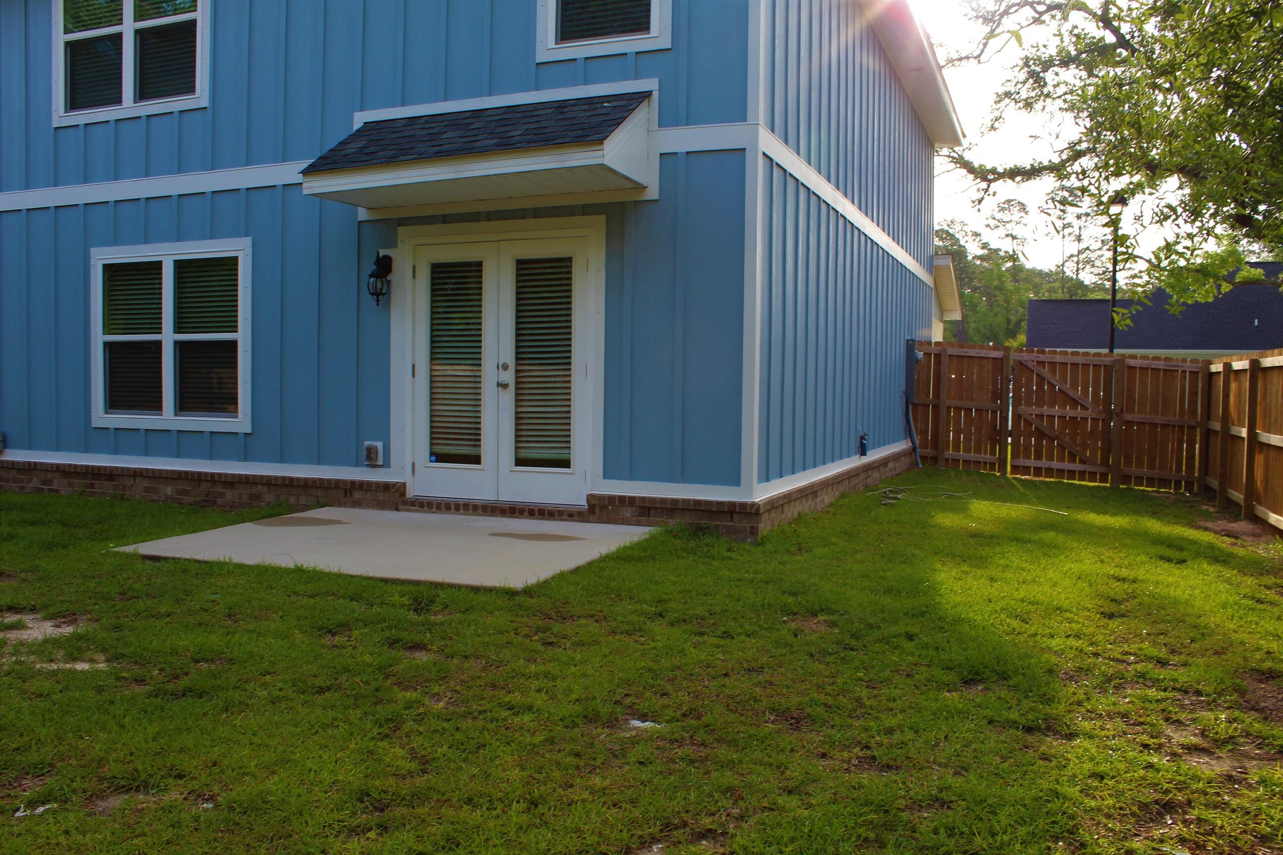 HERITAGE OAKS - Residential