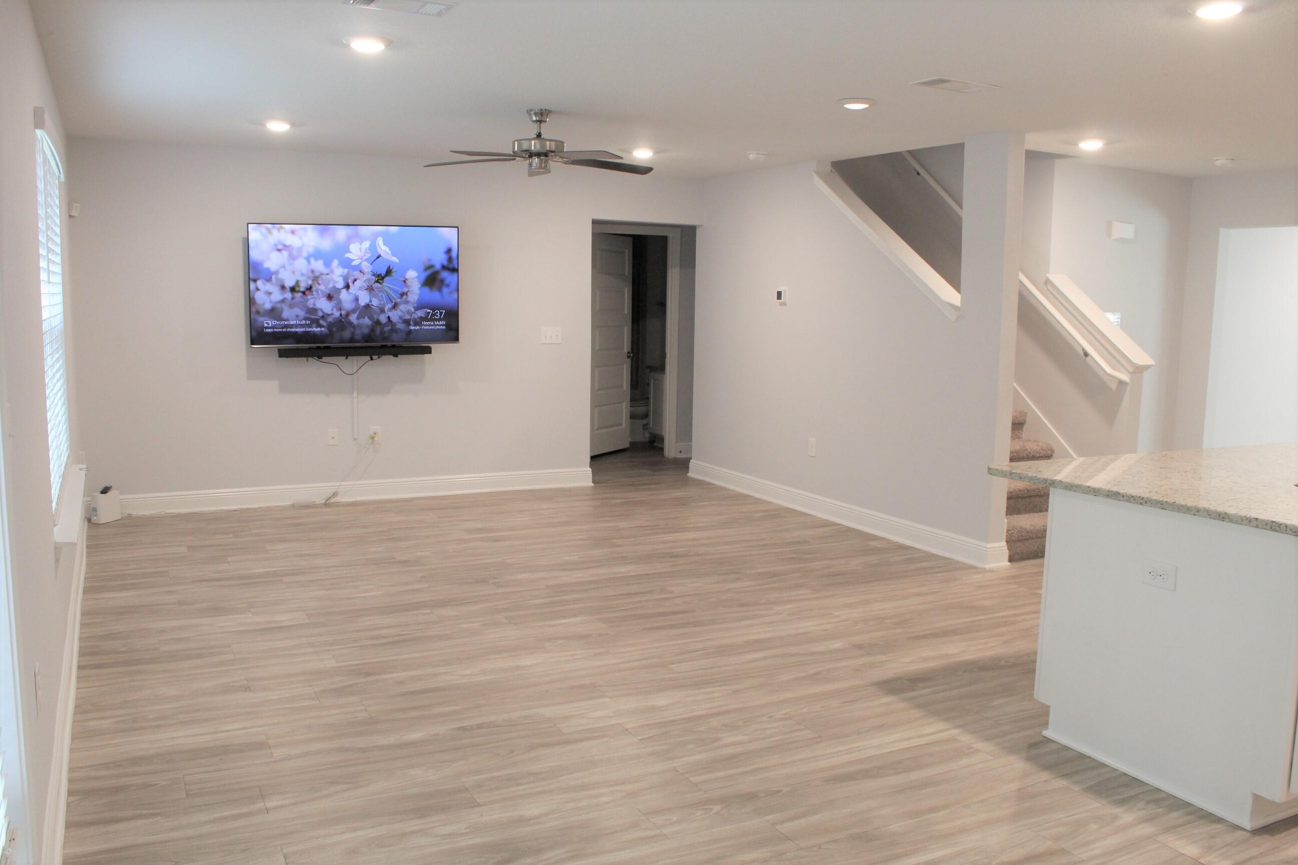 HERITAGE OAKS - Residential