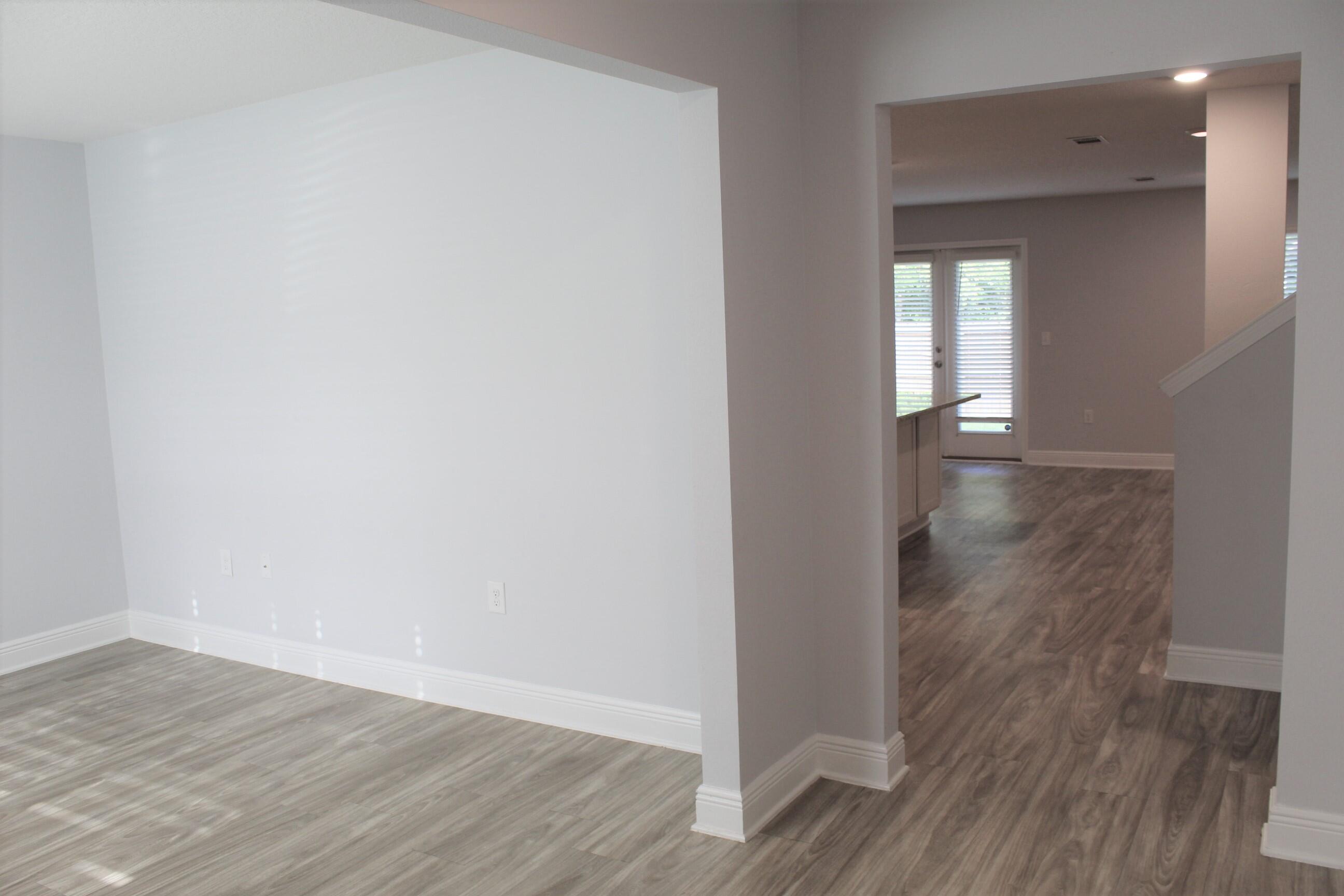 HERITAGE OAKS - Residential