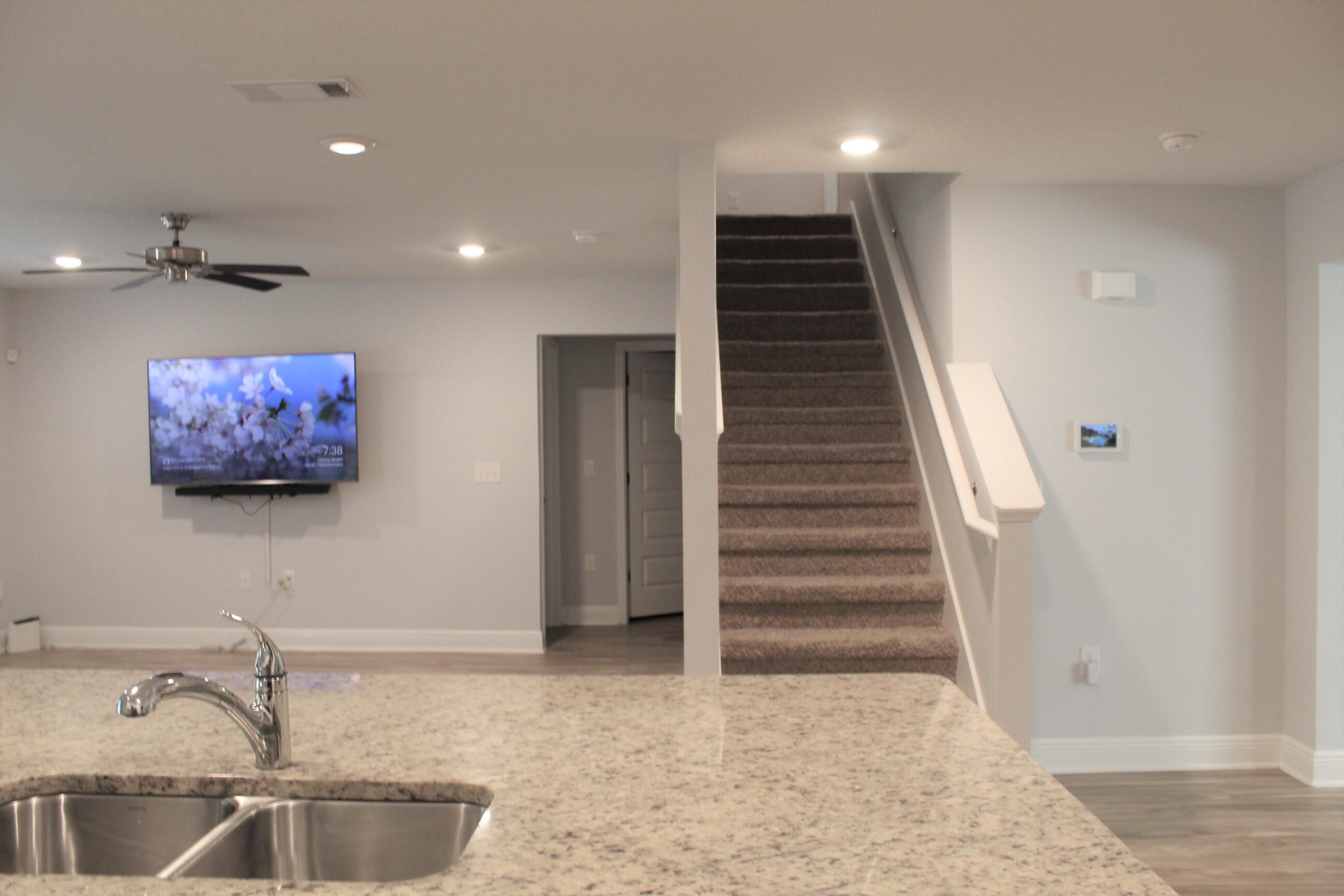 HERITAGE OAKS - Residential