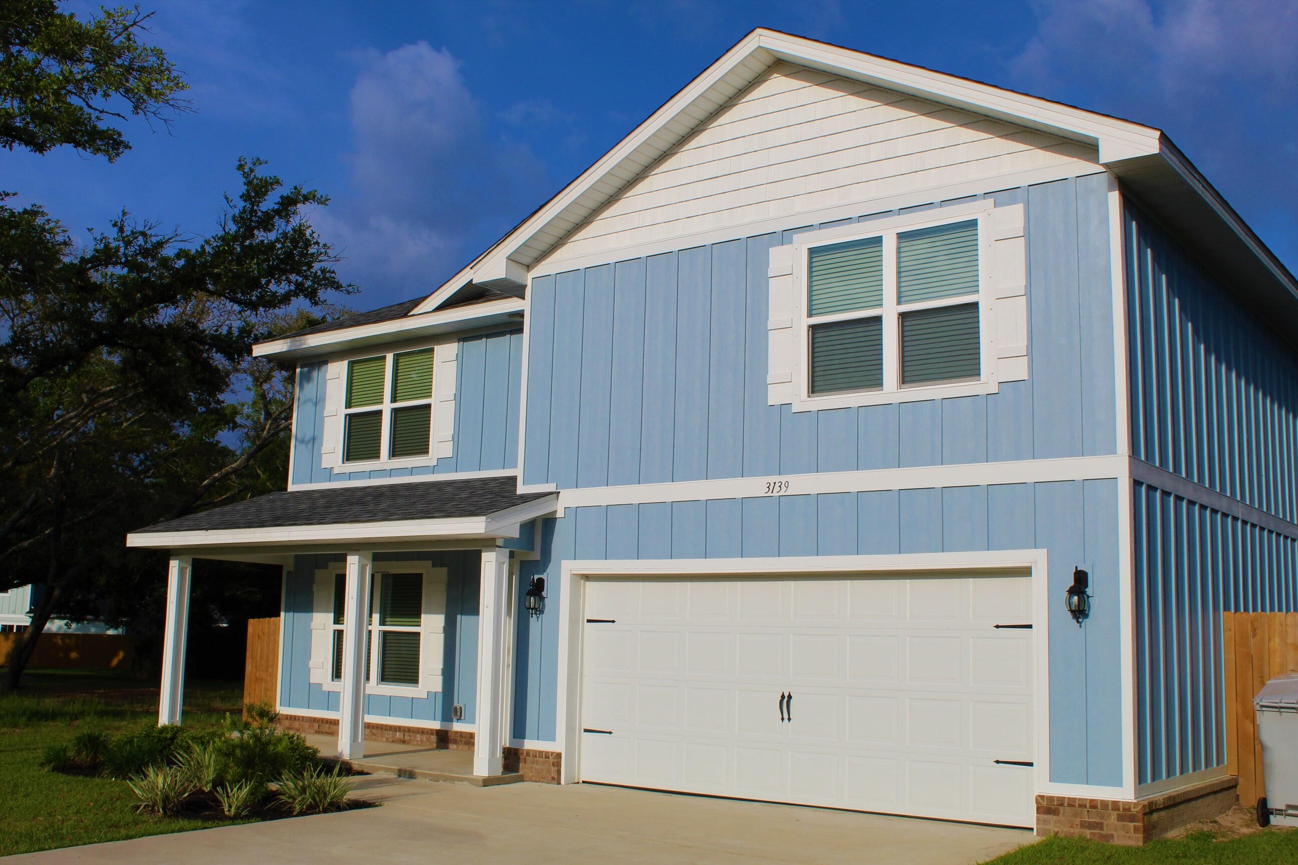 HERITAGE OAKS - Residential