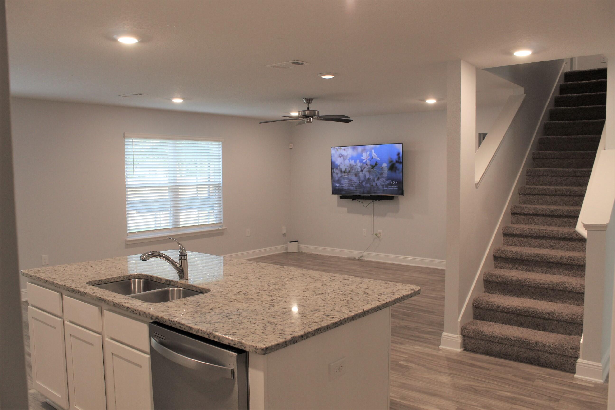 HERITAGE OAKS - Residential