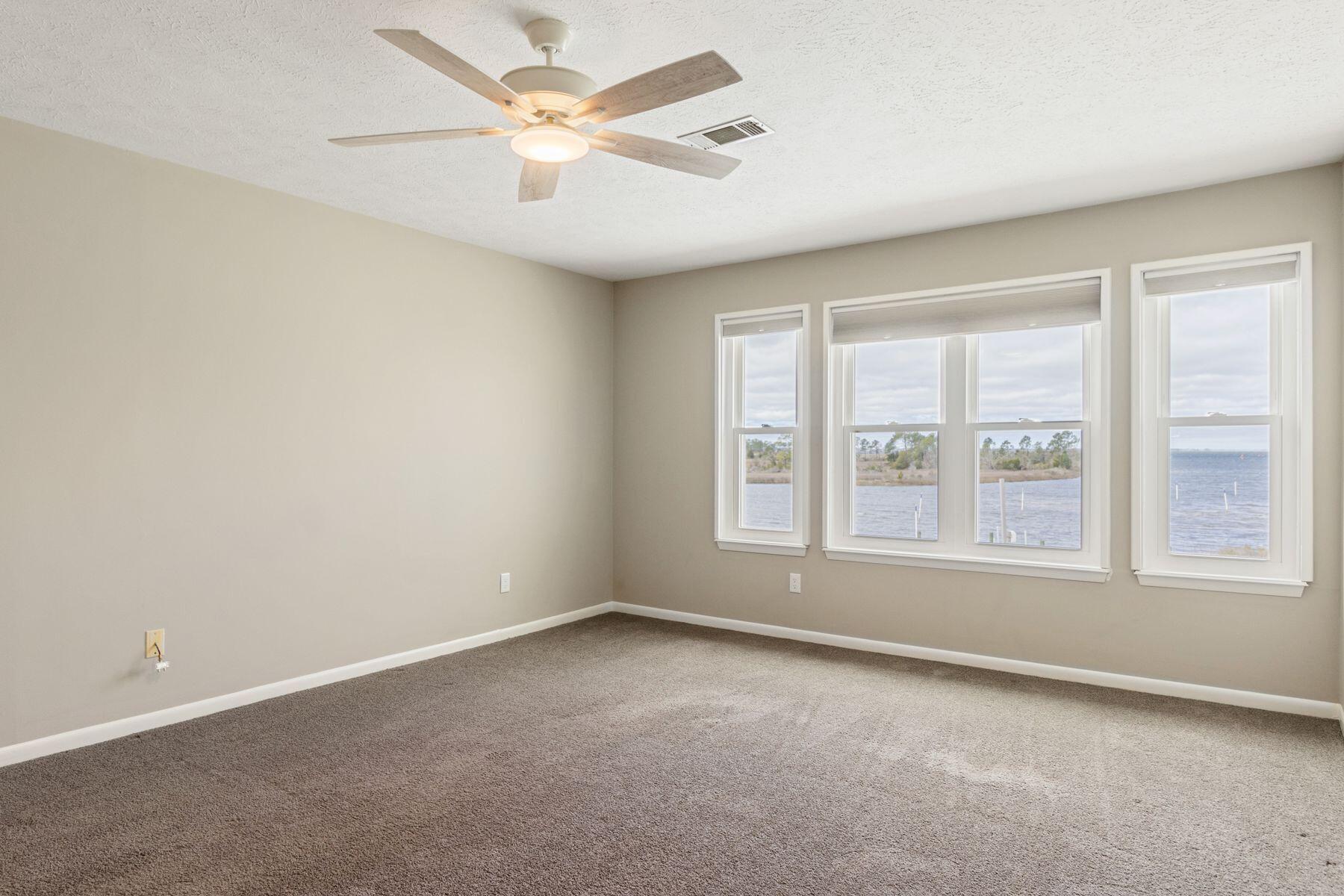 VENETIAN VILLA - Residential