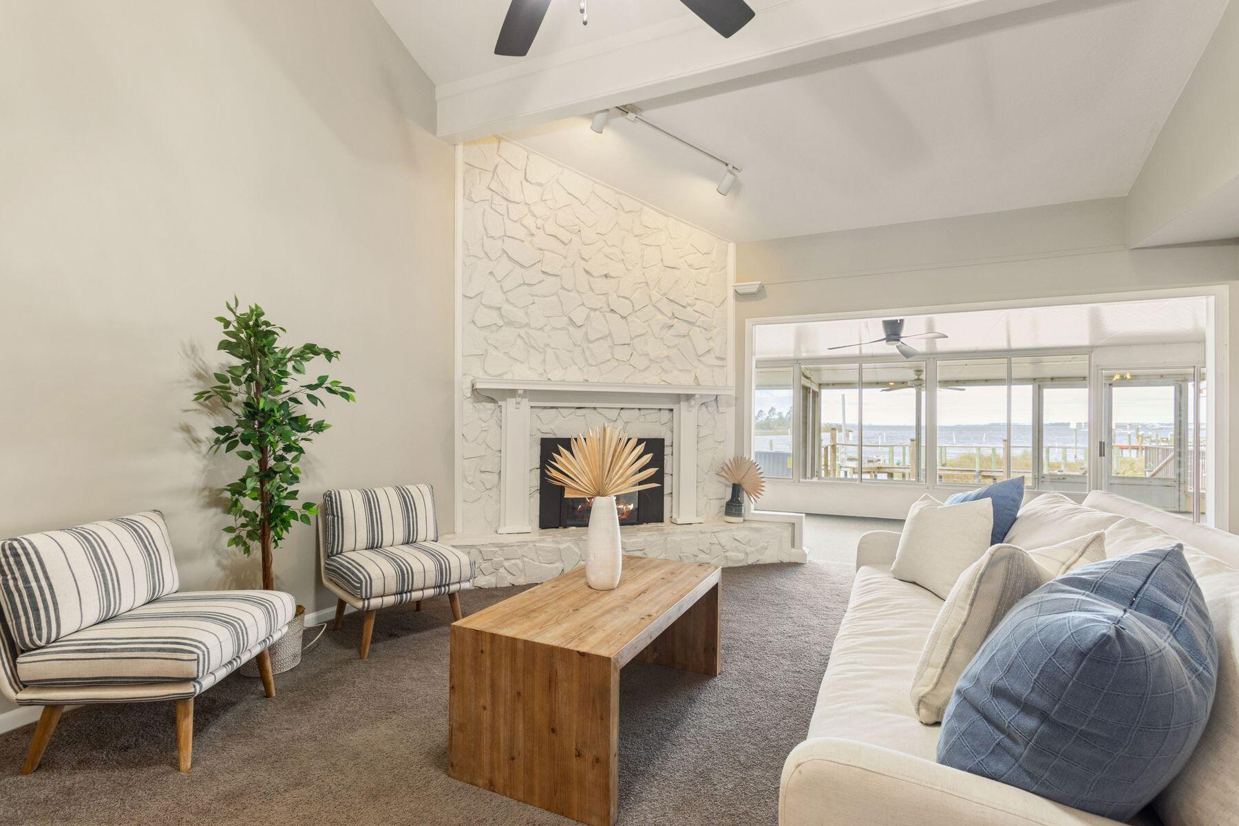 VENETIAN VILLA - Residential