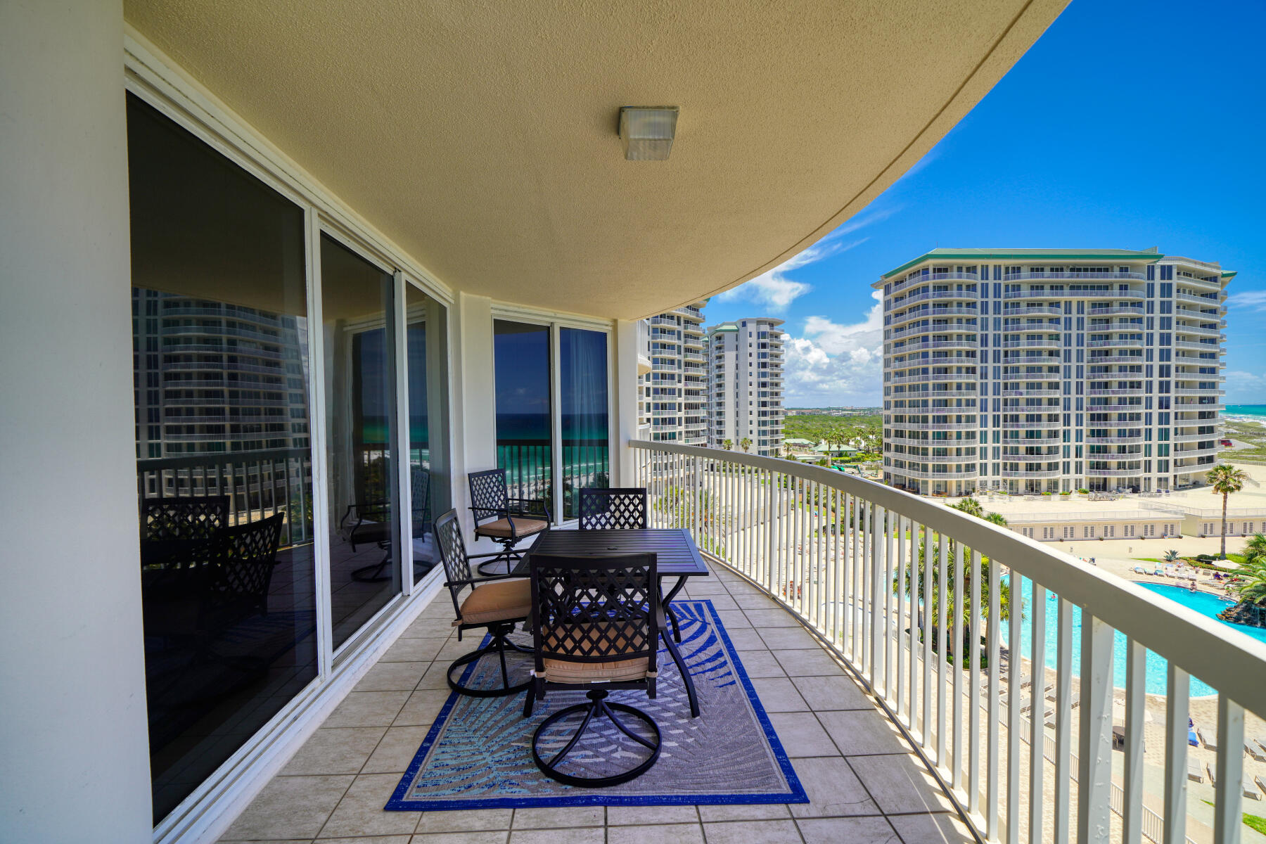 ST. MAARTEN AT SILVER SHELLS - Residential