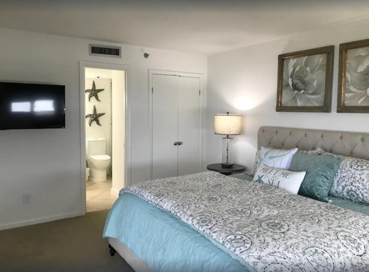 EMERALD TOWERS CONDO - Residential