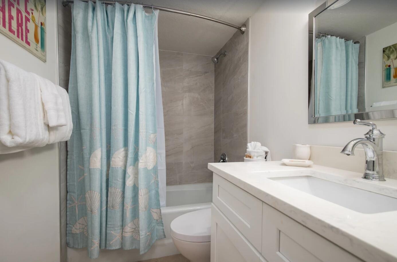 EMERALD TOWERS CONDO - Residential