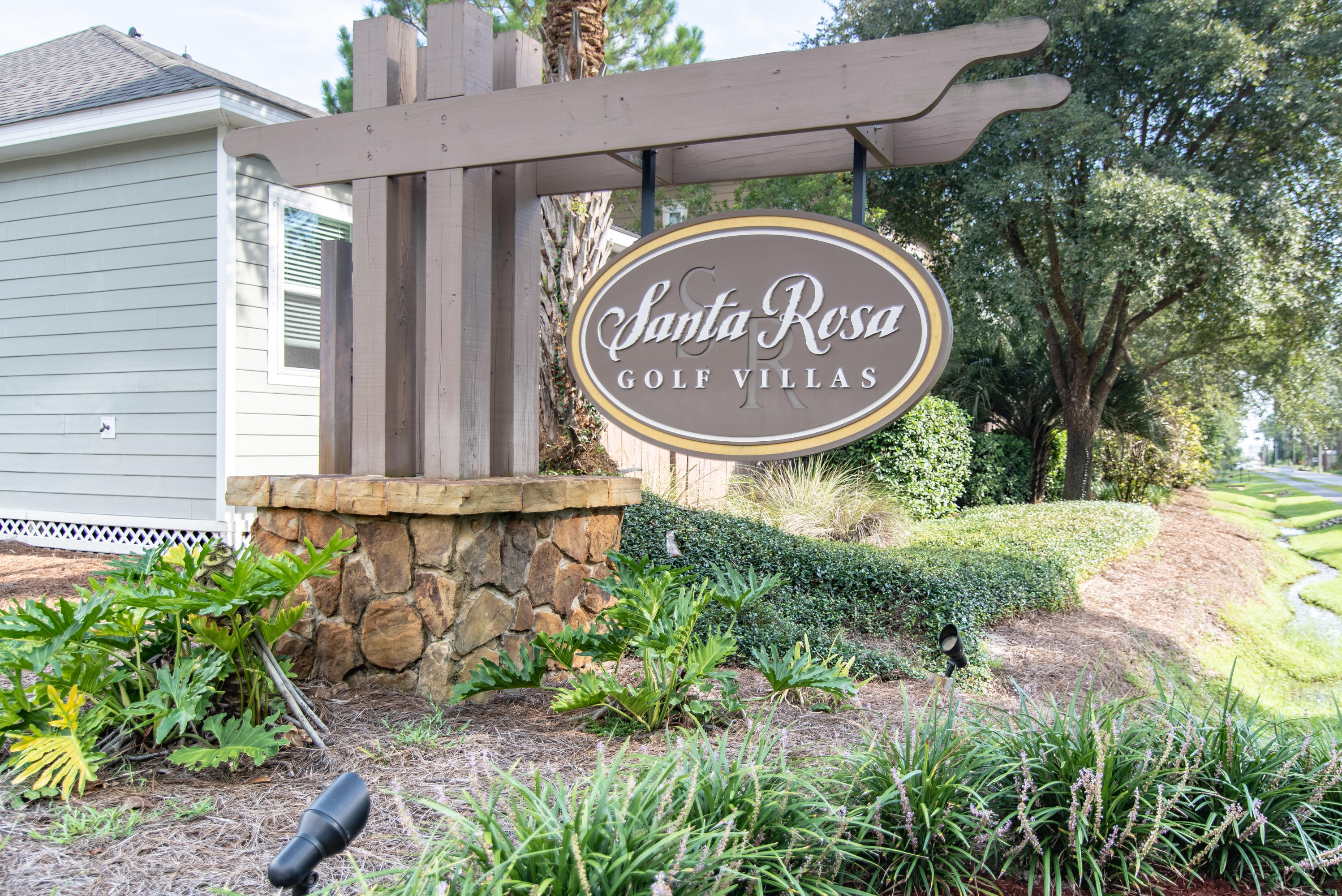 SANTA ROSA GOLF VILLAS - Residential