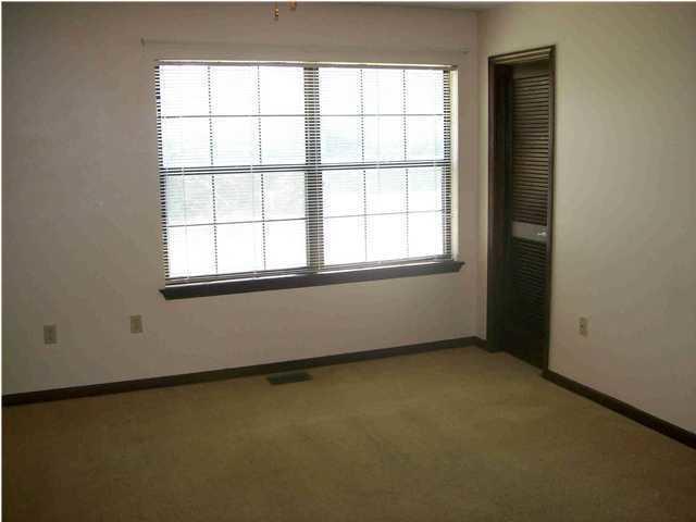 CLOVERDALE LAKE - Residential Lease