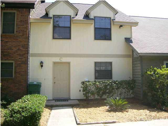 CLOVERDALE LAKE - Residential Lease