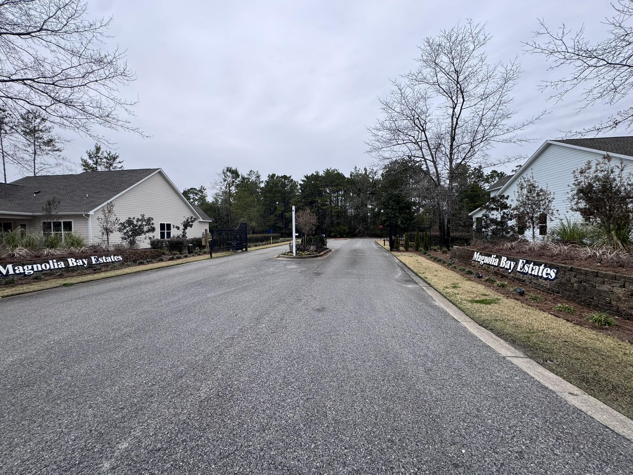 MAGNOLIA BAY ESTATES - Land