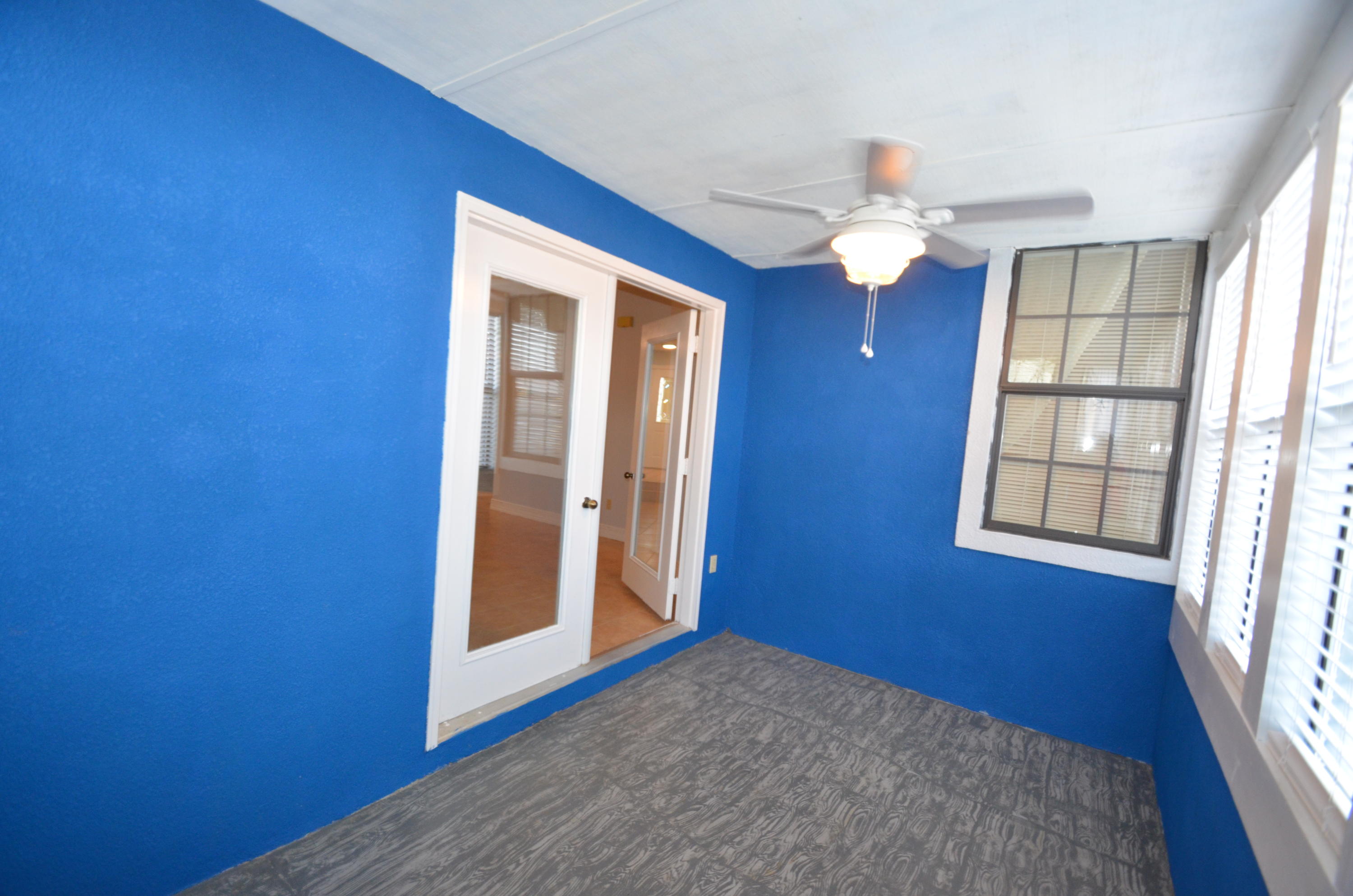 ETRETAT VILLA - Residential Lease