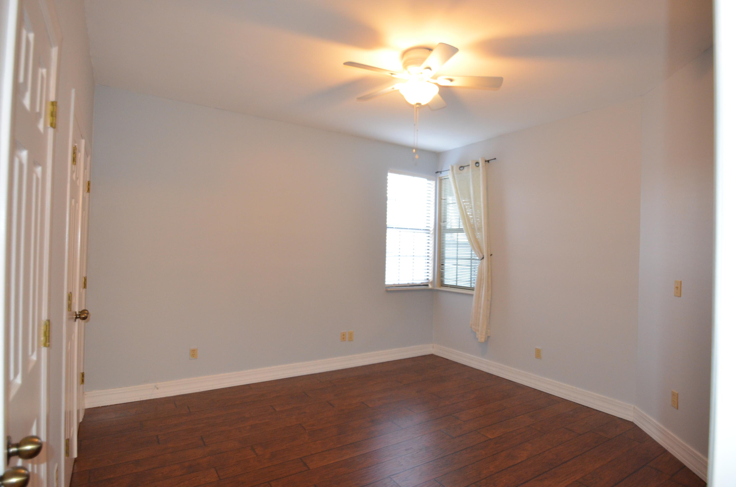 ETRETAT VILLA - Residential Lease