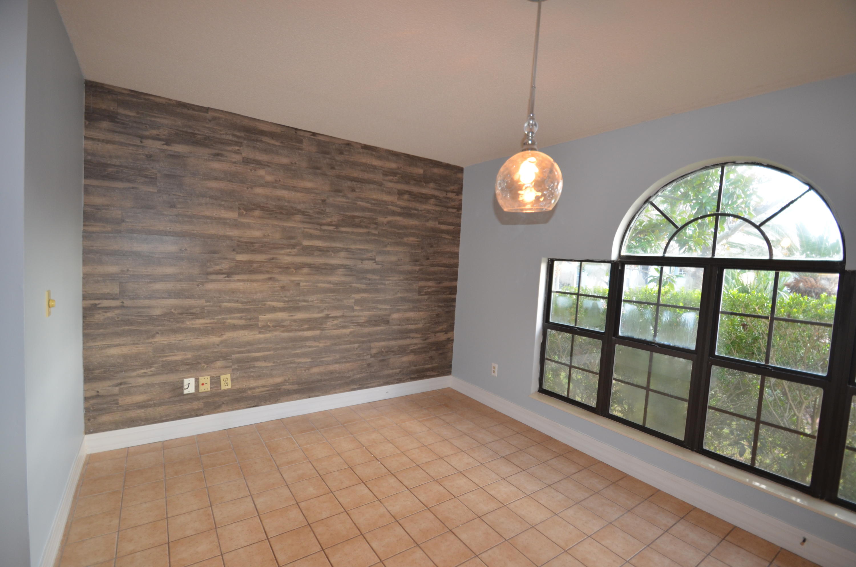 ETRETAT VILLA - Residential Lease