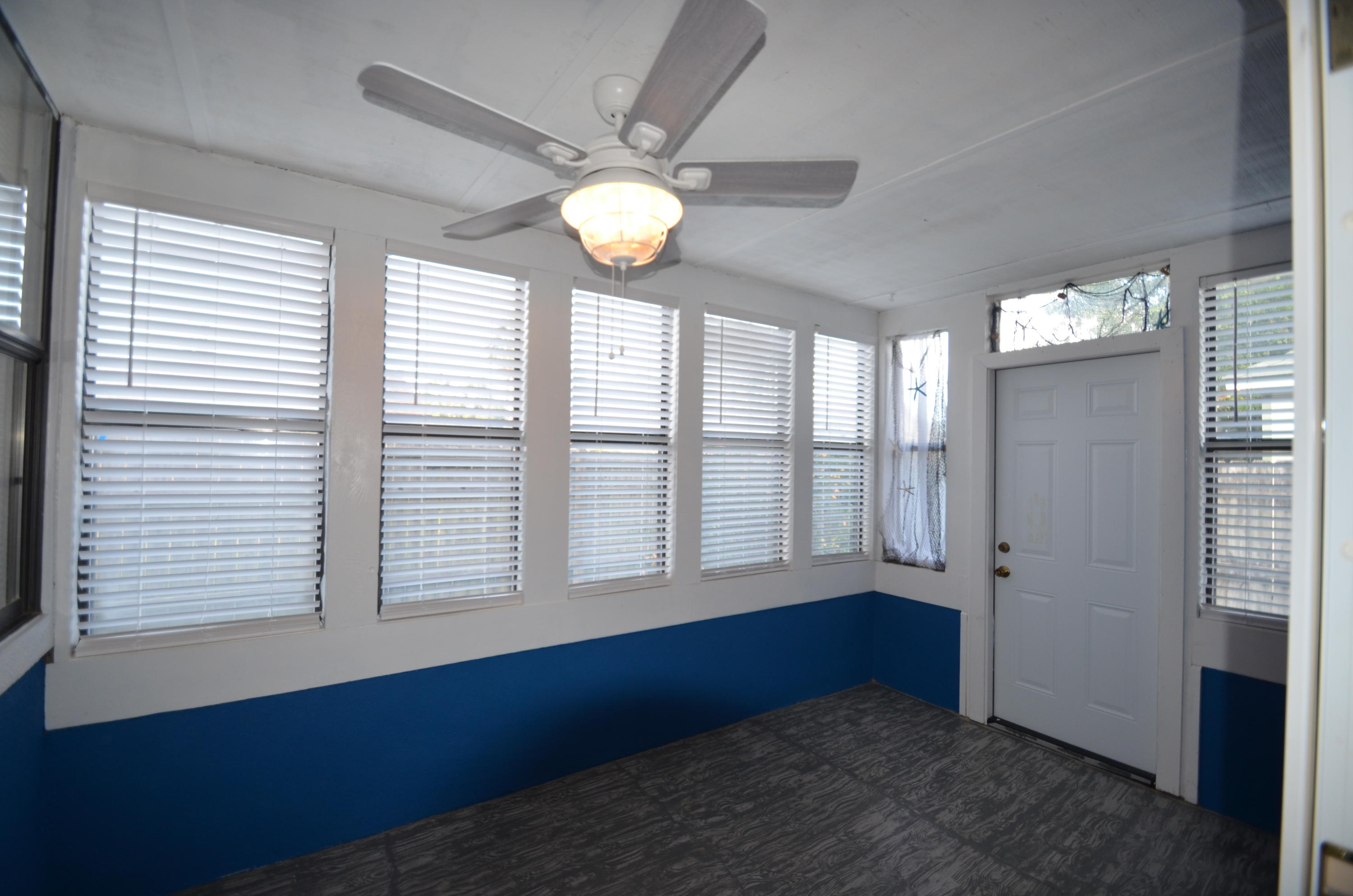 ETRETAT VILLA - Residential Lease