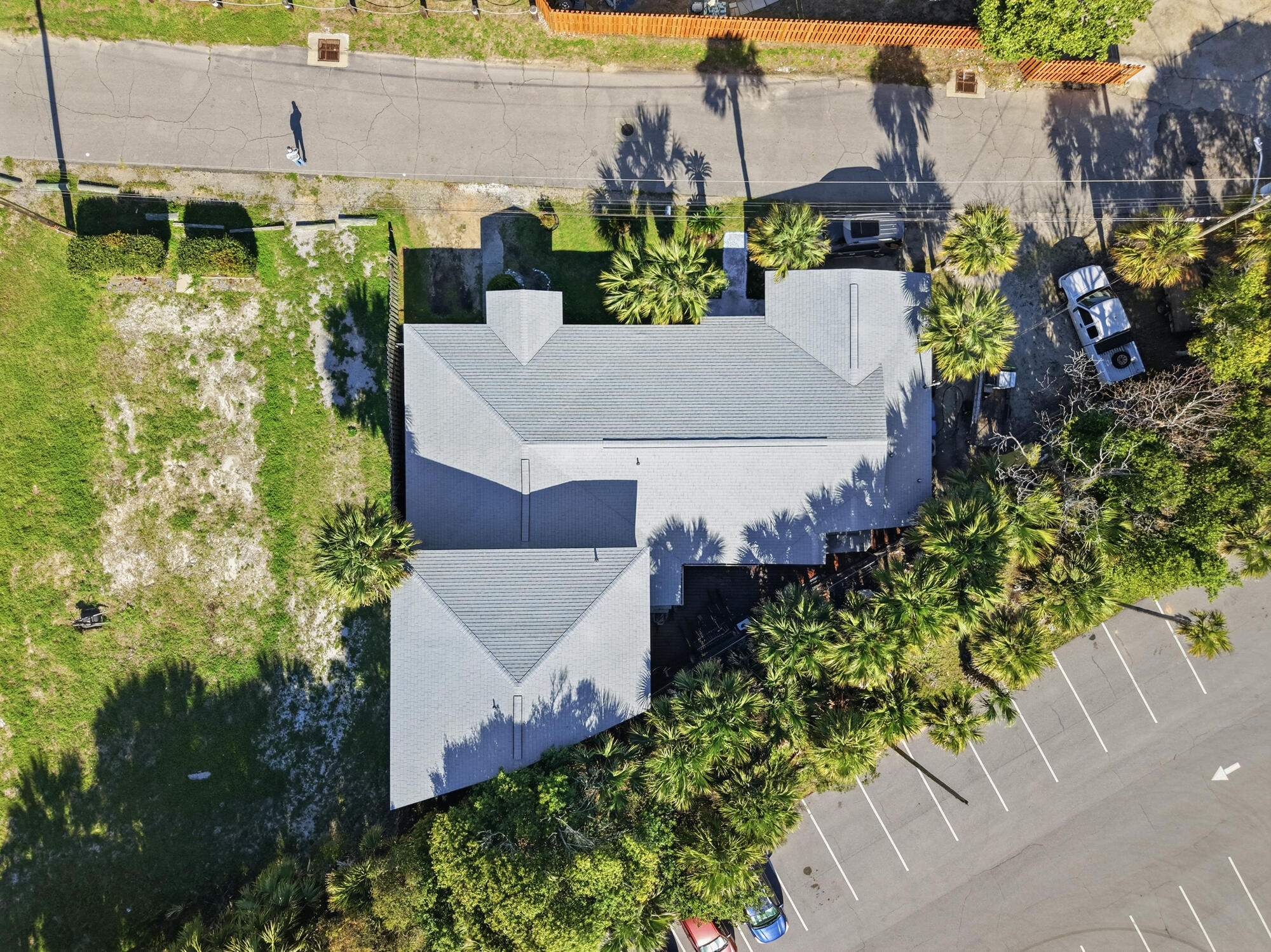 BAHAMA BEACH - Residential