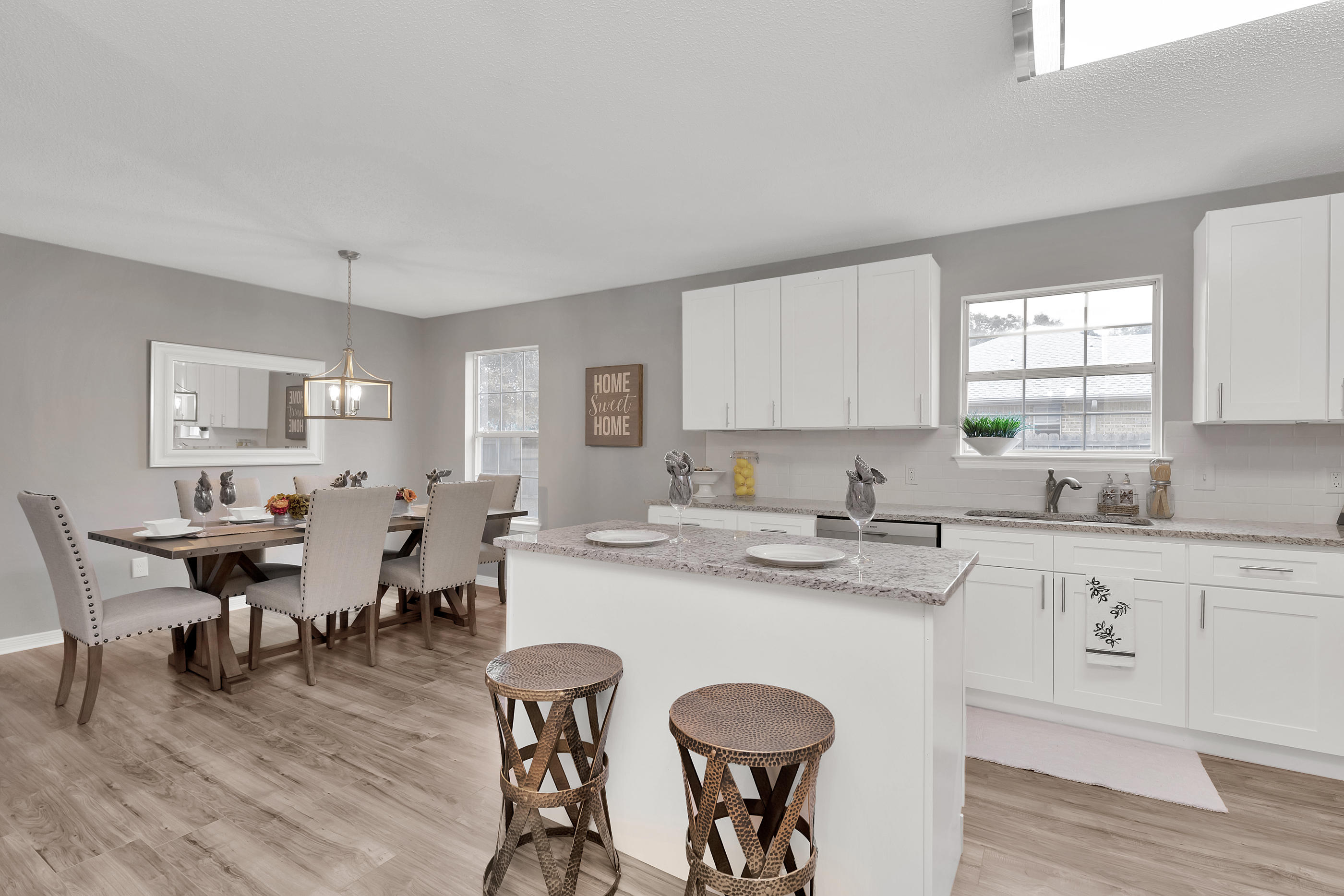 HOLLEY BY THE SEA - Residential