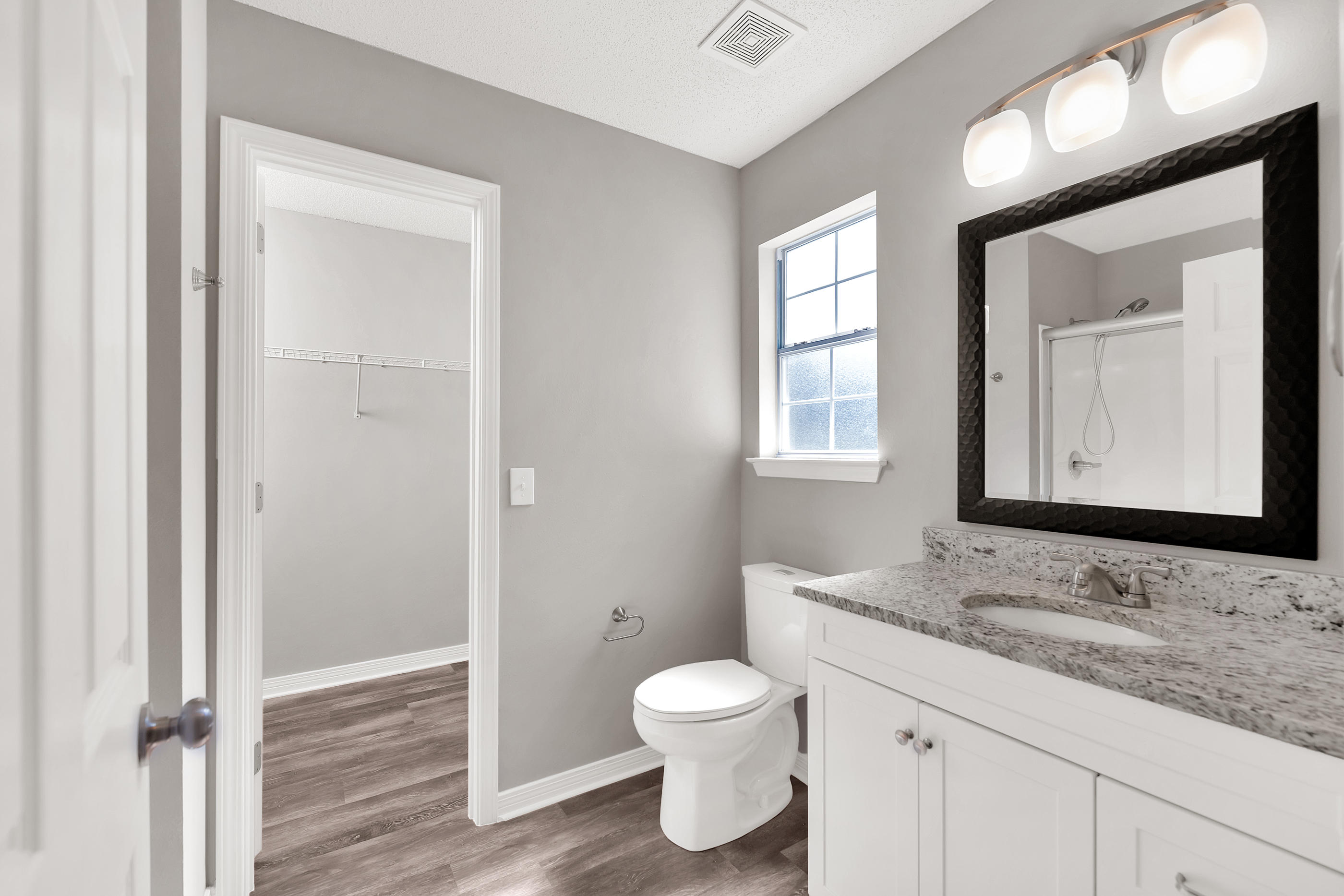 HOLLEY BY THE SEA - Residential