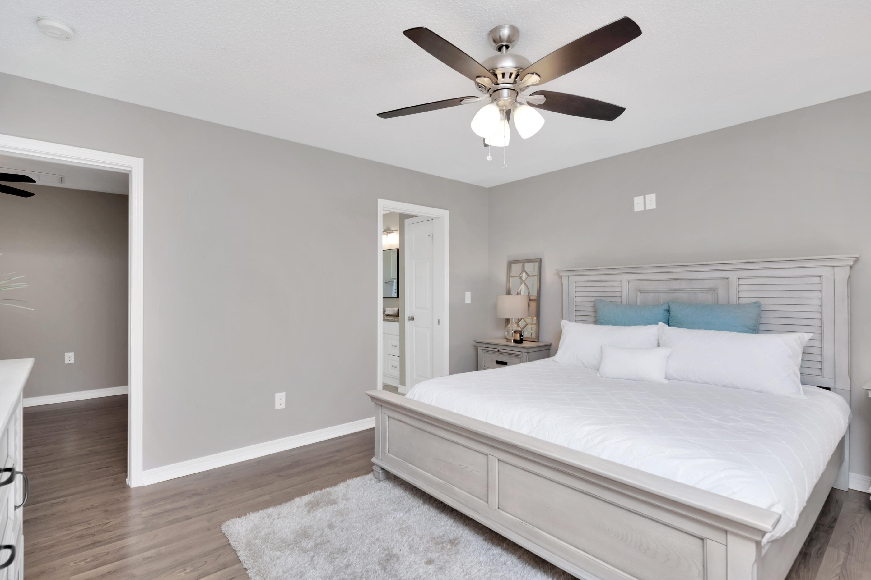 HOLLEY BY THE SEA - Residential