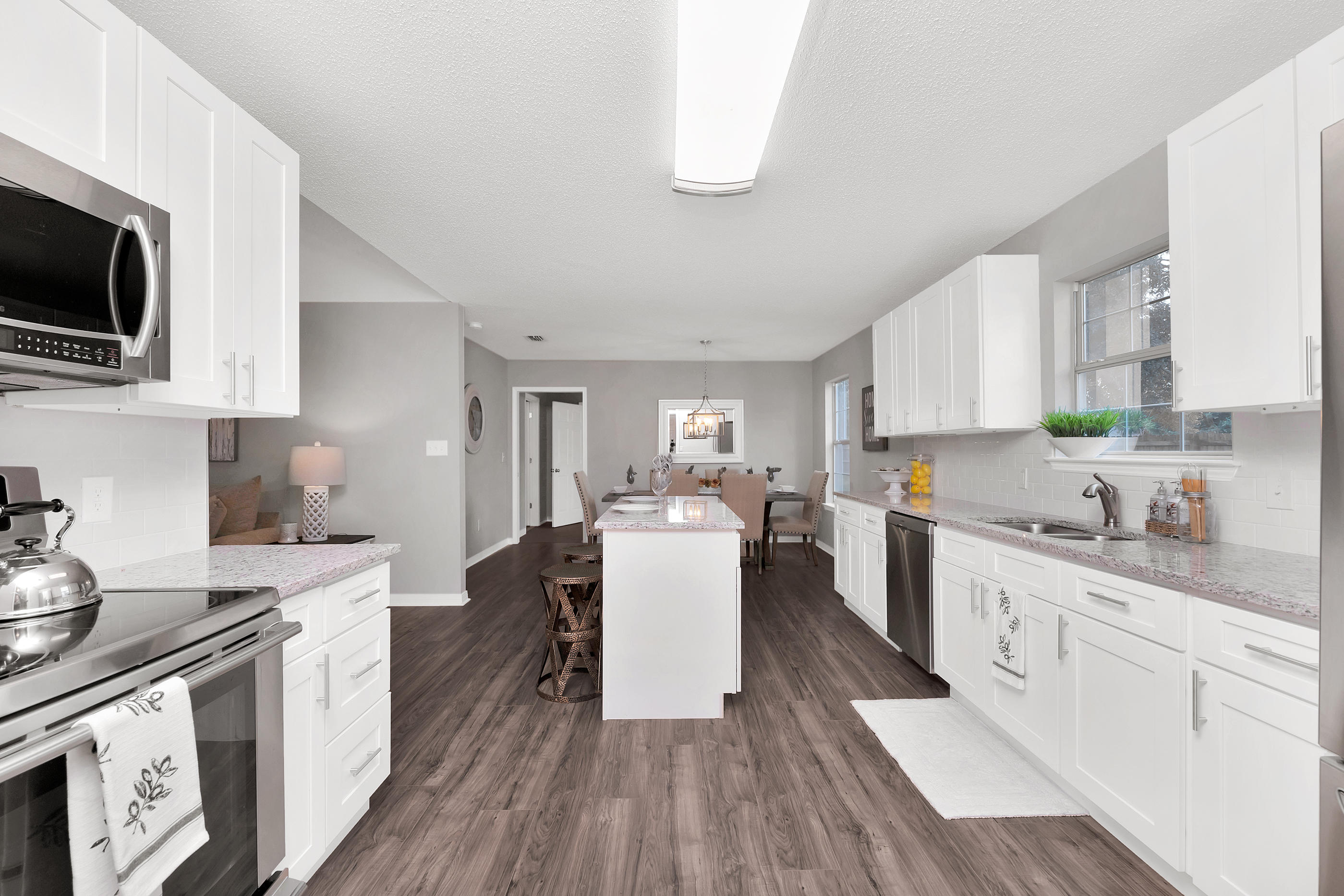 HOLLEY BY THE SEA - Residential